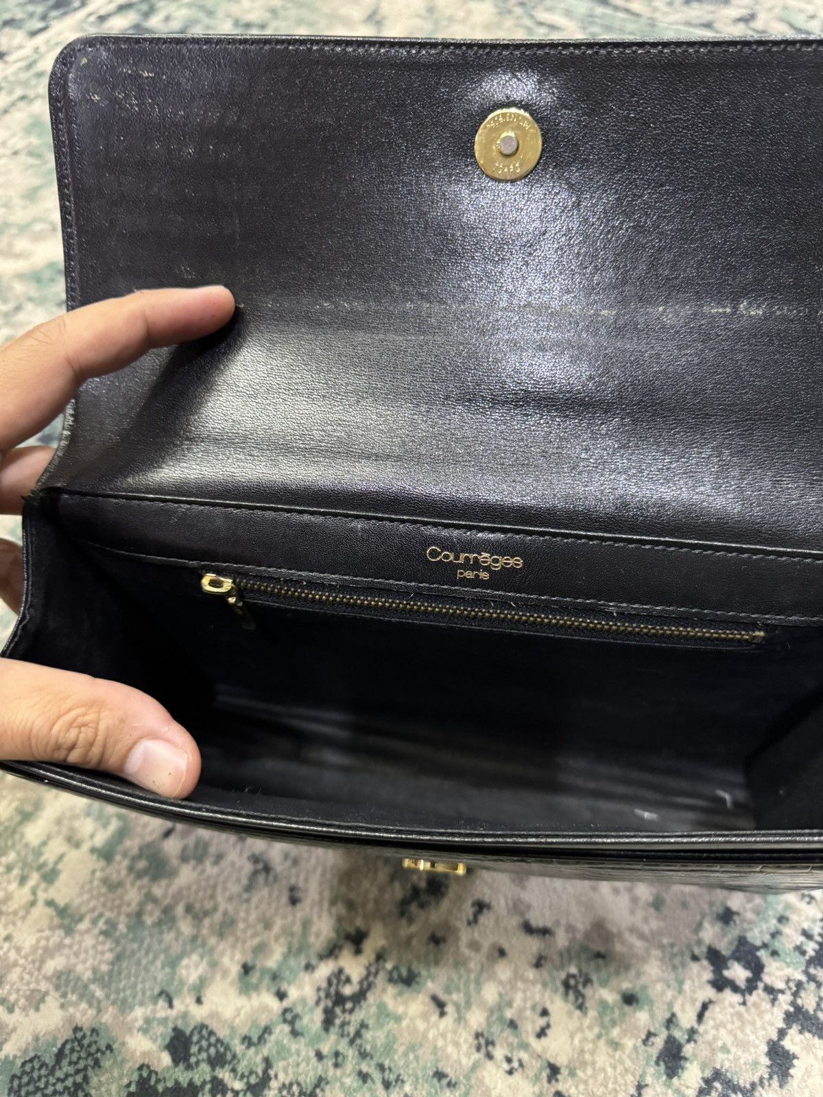 Courreges × Vintage COURREGES PARIS PATTERN LEATHER CLUTCH Size ONE SIZE - 9 Thumbnail