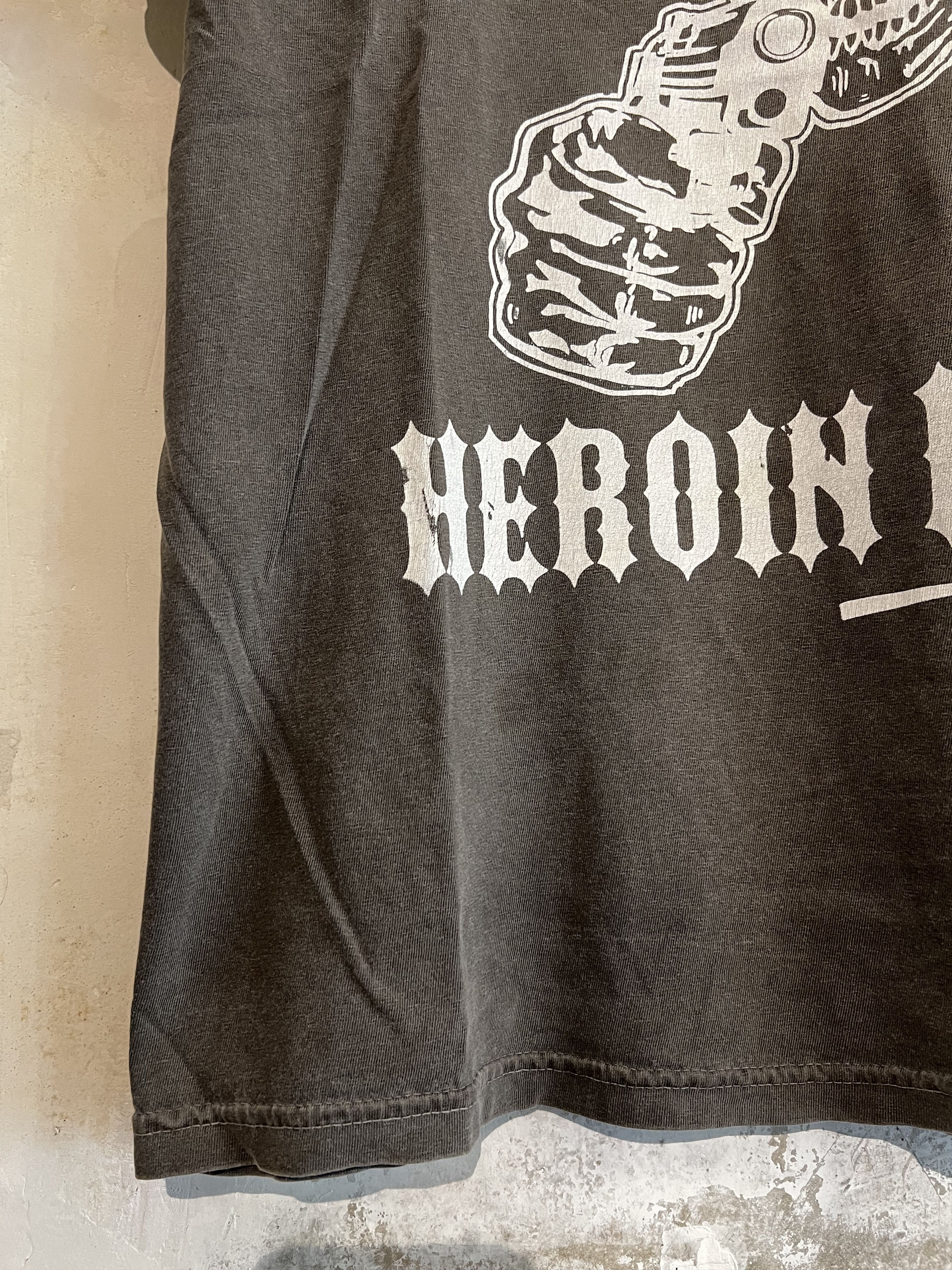 Warren Lotas Warren Lotas "Shoot Your Local Heroin Dealer" T-shirt grey Size US L / EU 52-54 / 3 - 4 Thumbnail