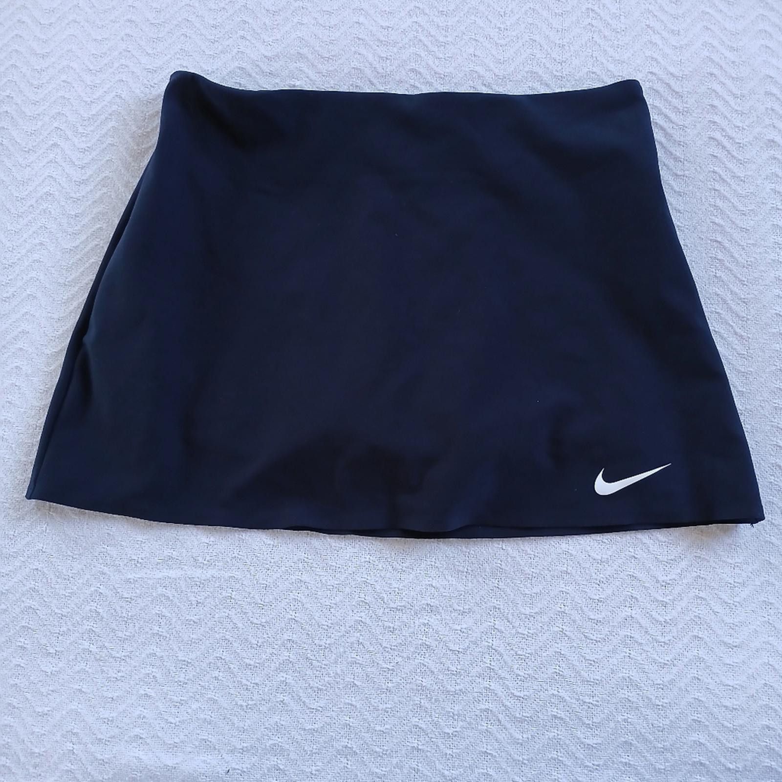 Nike Nike Black Skort Size 28" / US 6 / IT 42 - 1 Thumbnail
