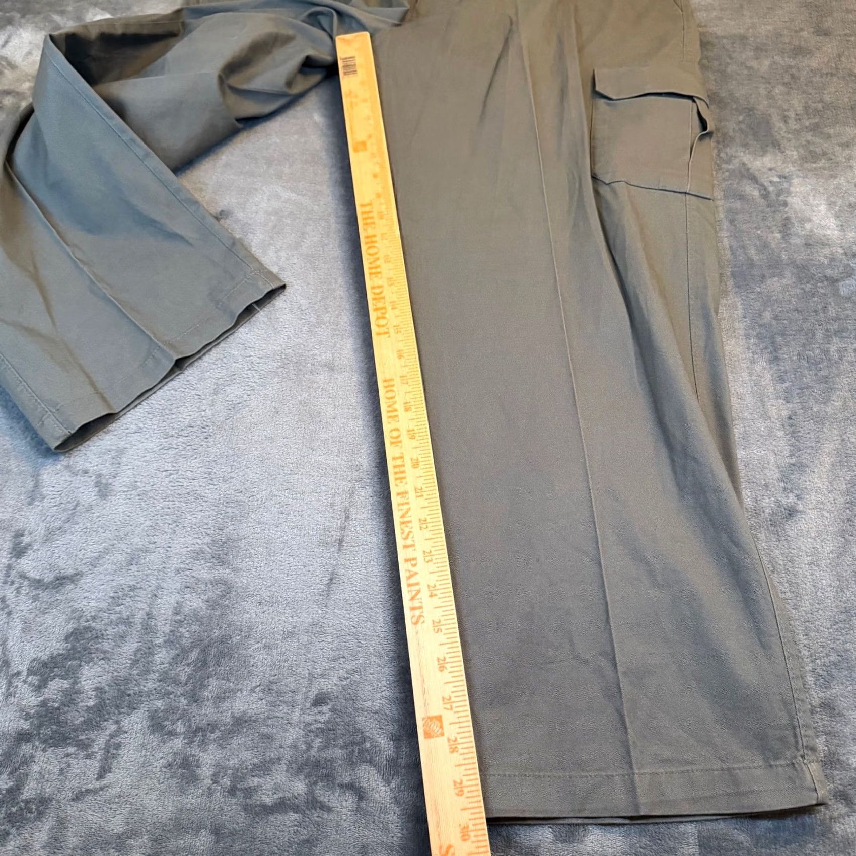 Haggar Haggar Cargo Pants Olive Green Twill 40x30 Classic Fit Stretch Pockets Casual Workwear I/O 1037524 Mens Size US 40 / EU 56 - 6 Thumbnail