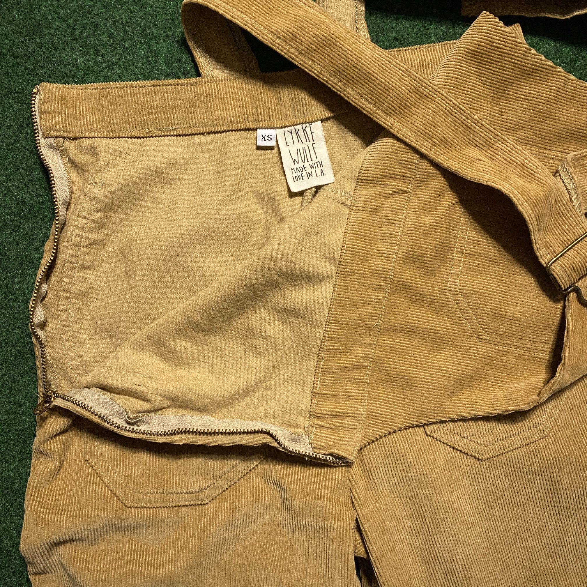 Other Women’s Lykke Wullf Dusty Corduroy Overalls Tan XSmall Size 27" / US 4 / IT 40 - 3 Thumbnail
