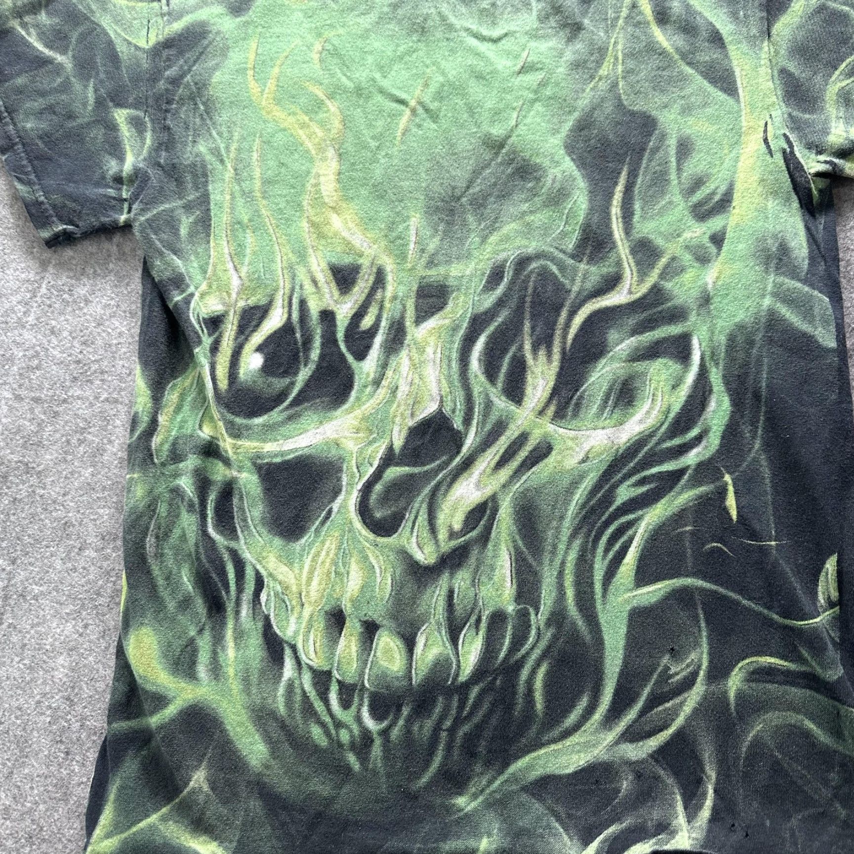 Vintage VINTAGE Green Flame Skull Shirt Mens Small Black Graphic Tee Horror Spooky Halloween Shirt Mens Small Black Graphic Tee Horror Spooky Halloween Size US S / EU 44-46 / 1 - 2 Thumbnail