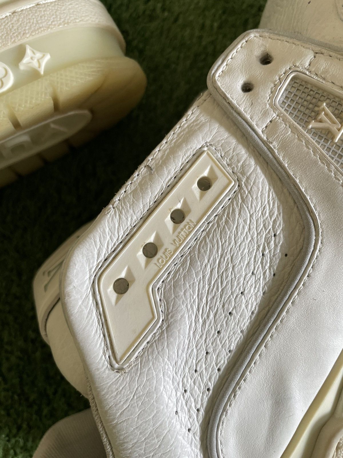 Louis Vuitton Louis Vuitton LV trainer sneaker Size US 9 / EU 42 - 5 Thumbnail