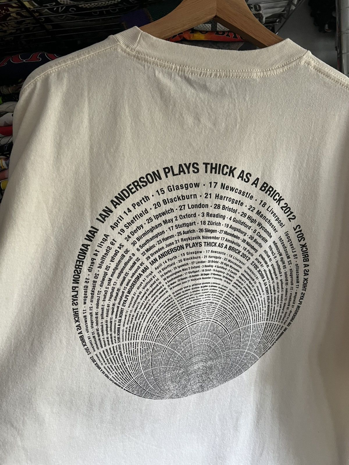 Band Tees Ian Anderson Jethro Tull Plays Thick as a Brick 2012 Tee Size US XL / EU 56 / 4 - 5 Thumbnail