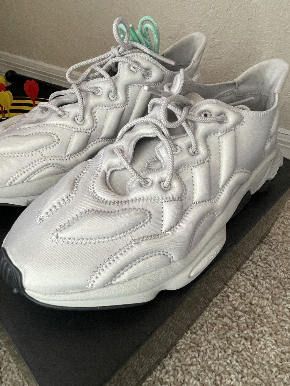Adidas Adidas OZWEEGO 3-D Size US 9.5 / EU 42-43 - 1 Thumbnail