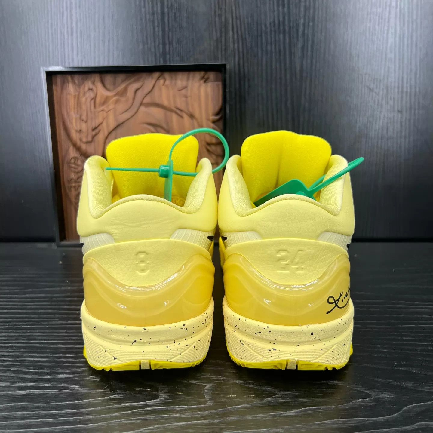 Nike Nike Kobe 4 Black/Yellow 44.5 Worn Once Like New Size US 11.5 / EU 44-45 - 5 Thumbnail