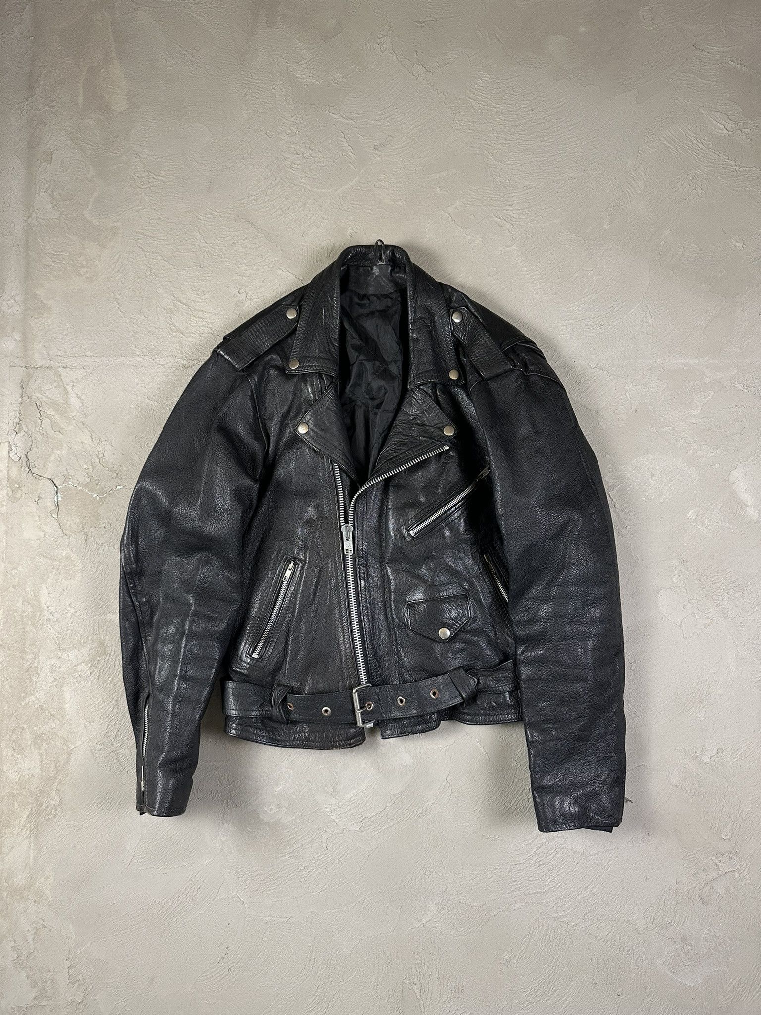 Genuine Leather 90s Vintage Biker Ramones Leather Boxy Jacket Size US S / EU 44-46 / 1 - 1 Thumbnail
