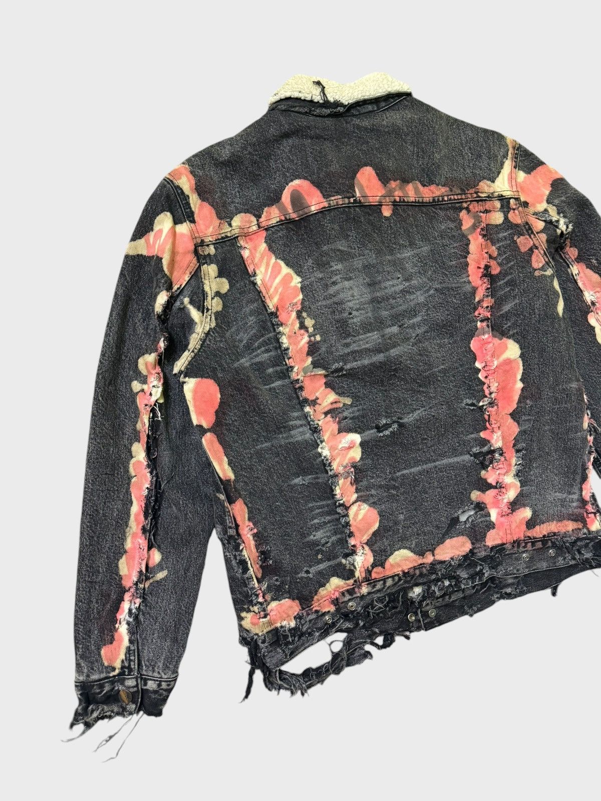 Levi's Levi's Distressed Denim Jacket Sherpa Jacket Size US M / EU 48-50 / 2 - 10 Thumbnail
