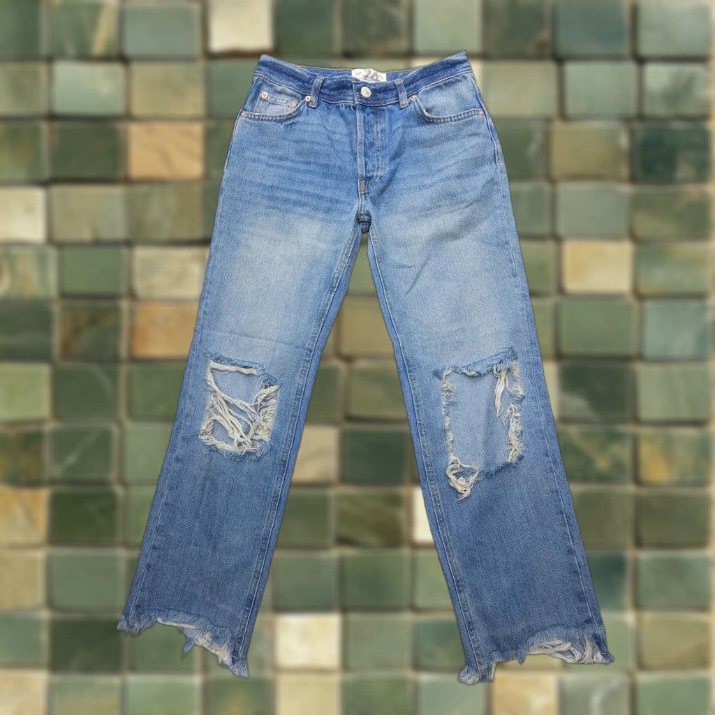 Vintage We The Free Boyfriend Jeans Size 24 Blue Distressed Mid Rise 5-Pocket Women's Size 42" / US 20 - 1 Thumbnail