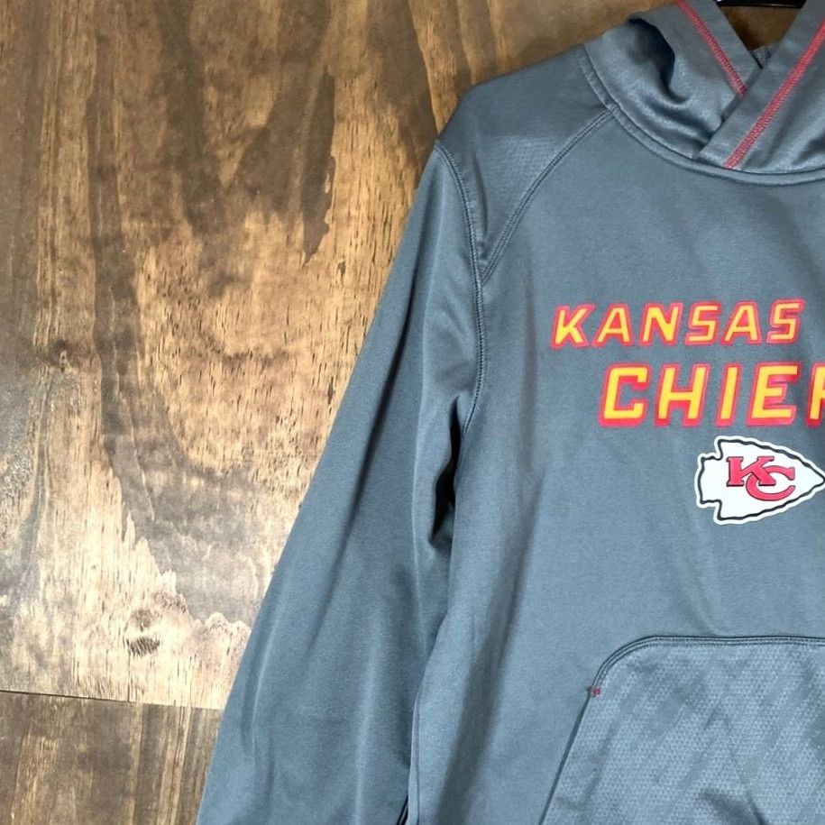 NFL Team Apparel Sweatshirt Kansas City Chiefs NFL Hoodie TX3 Warm Front Pocket M Mens Sweatshirt Size US M / EU 48-50 / 2 - 4 Thumbnail