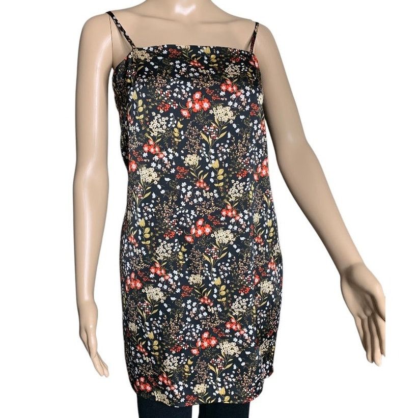 Forever 21 Forever 21 Women's Size Small Spaghetti Straps Cami Side Zip Size S / US 4 / IT 40 - 9 Thumbnail