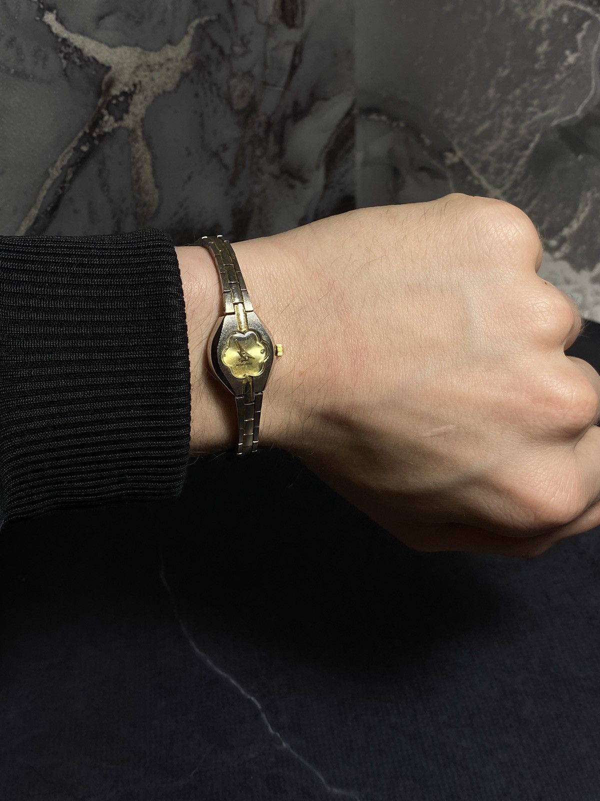 Japanese Brand Vintage PRESIDENT Quartz Watch, Japan Brand Size ONE SIZE - 5 Thumbnail