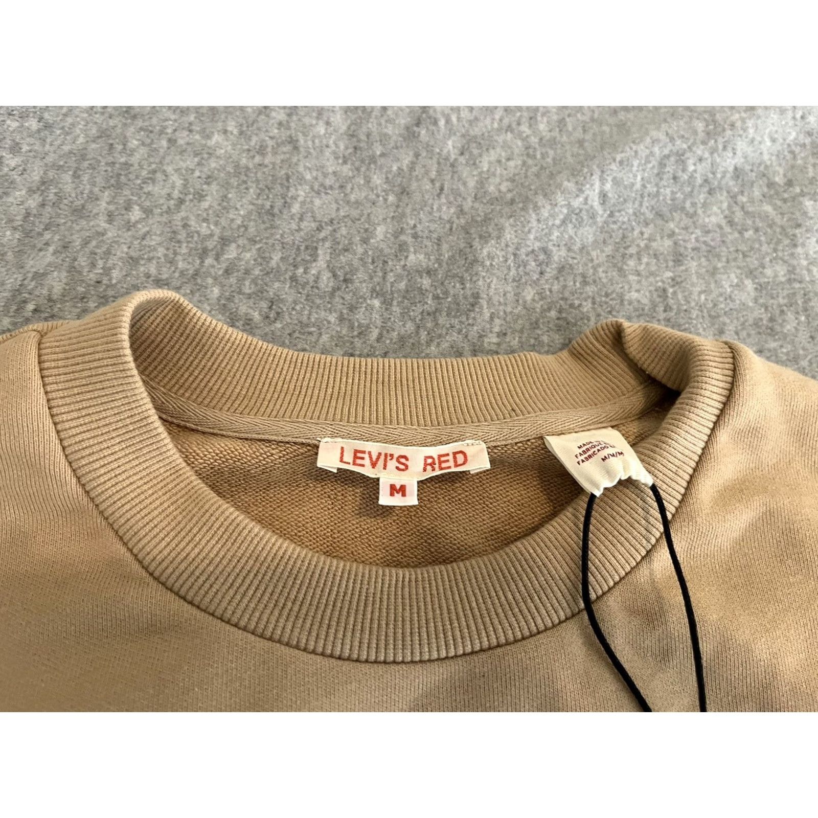 Levi's VINTAGE Levi's Red Graphic Crewneck Oversized Pullover Sweater Beige Womens M NWT Size M / US 6-8 / IT 42-44 - 6 Thumbnail