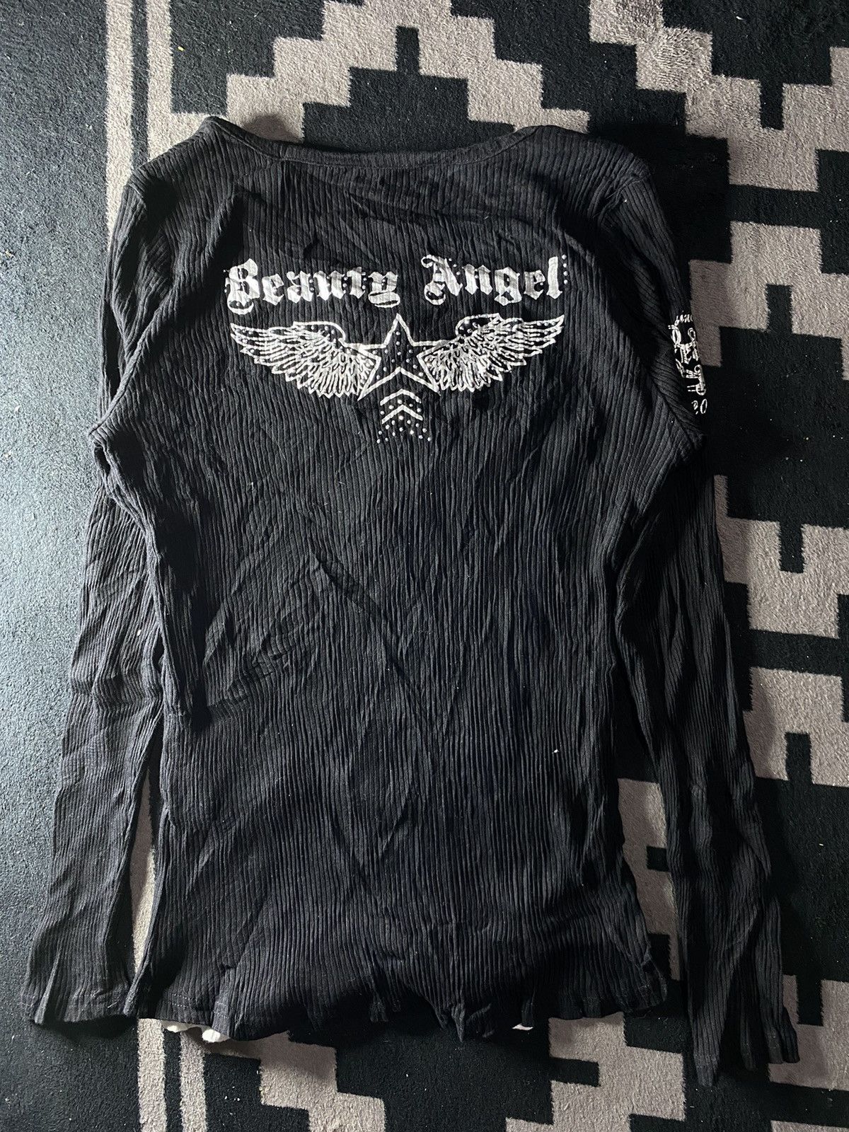 20471120 Vintage beauty angels double layers longsleeve tshirt Size US M / EU 48-50 / 2 - 2 Thumbnail