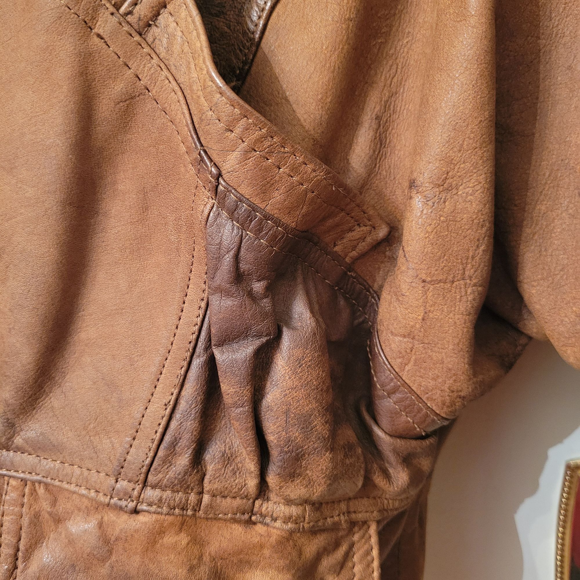 Vintage Vintage Whipp Leather Belted Jacket M Brown Distressed Bombe Size M / US 6-8 / IT 42-44 - 9 Thumbnail