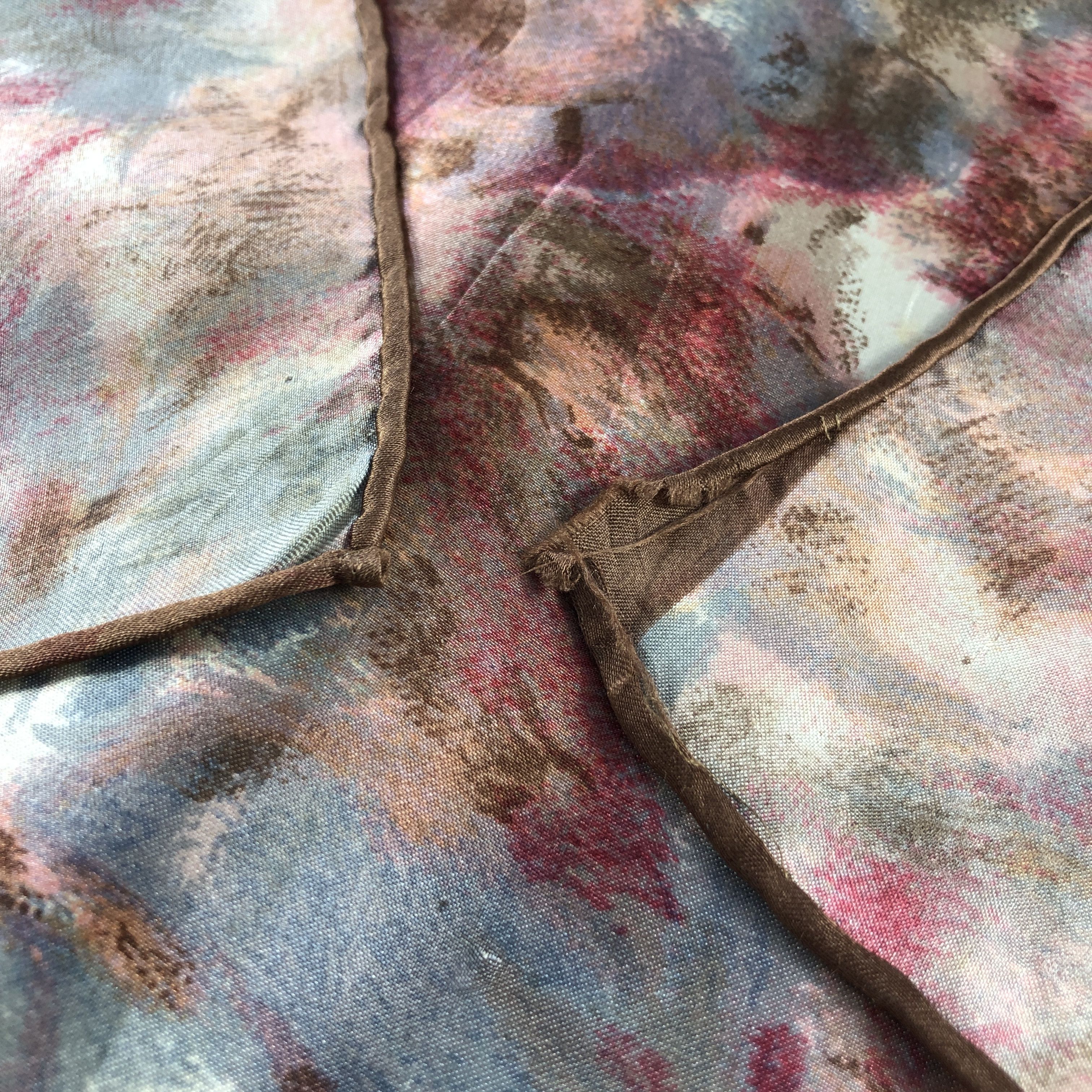 Vintage Vintage Luxury Floral Hand Rolled Silk Scarf M1342 Size ONE SIZE - 4 Thumbnail