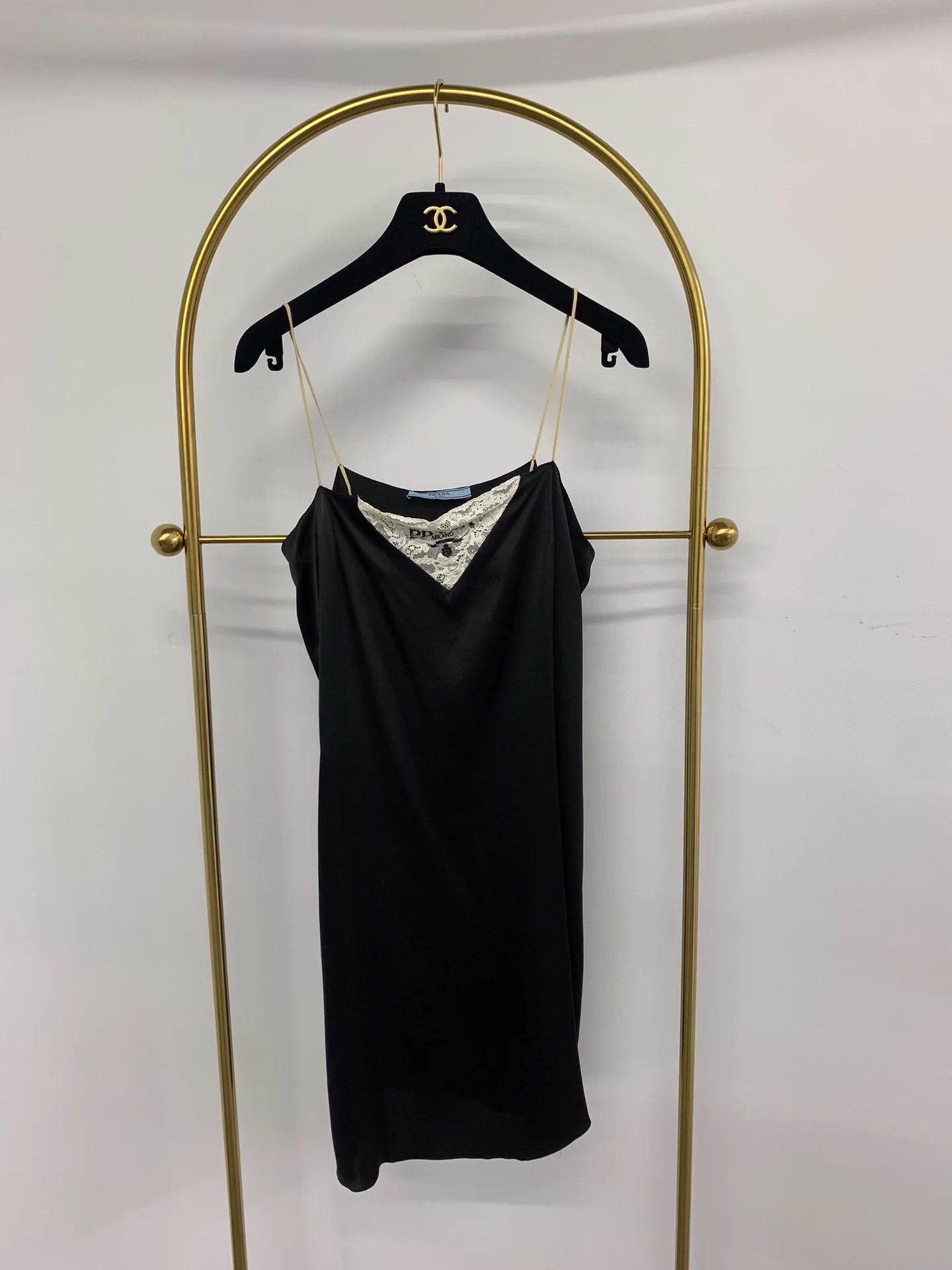 Prada Prada Black Silk & Lace Logo Belted Dress 38 Size S / US 4 / IT 40 - 1 Thumbnail