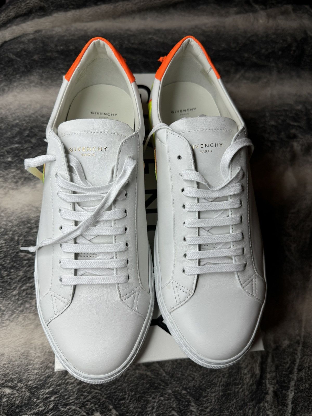 Givenchy Givenchy Paris Urban Street Sneaker Size US 11 / EU 44 - 4 Thumbnail