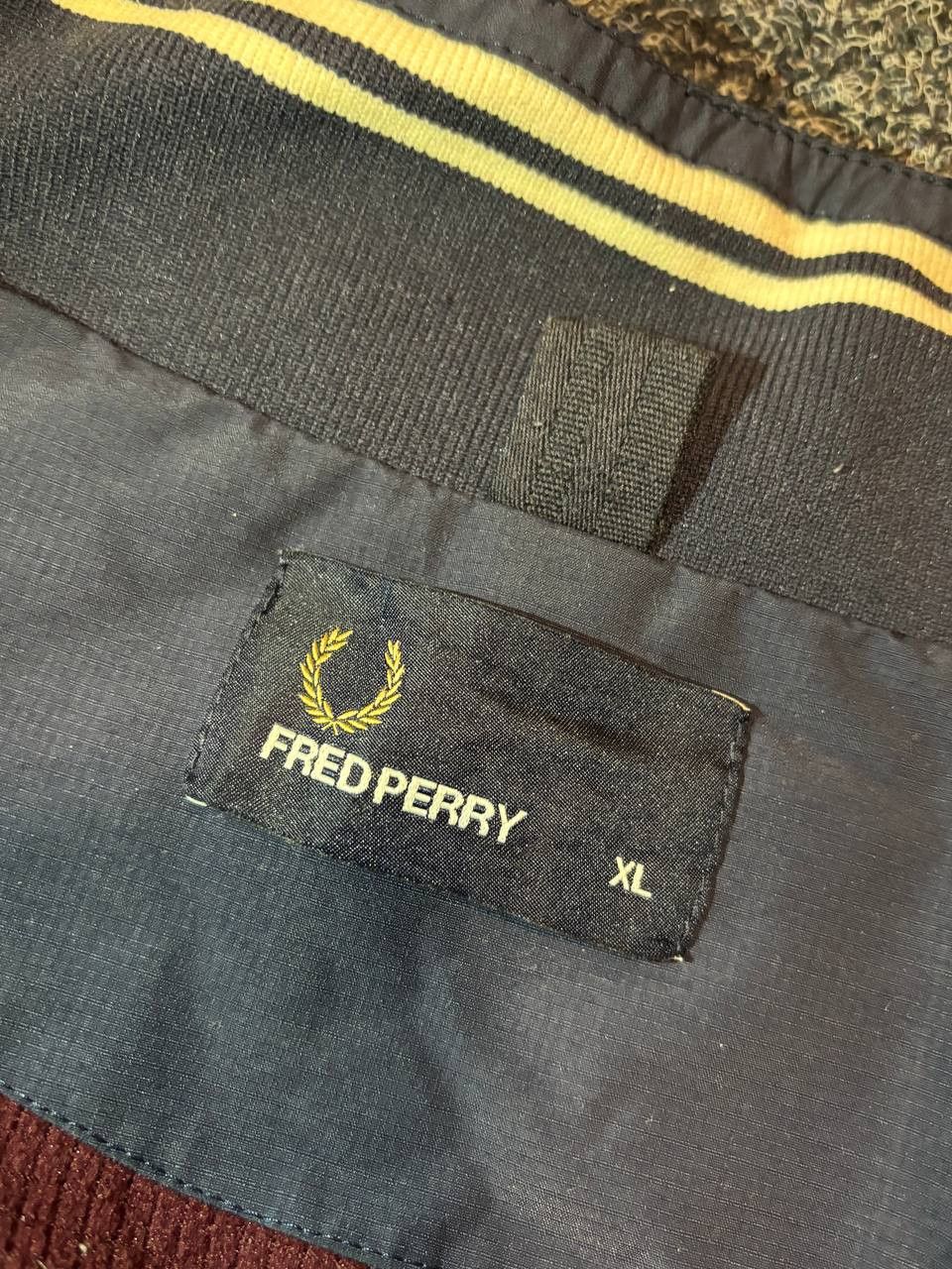 Fred Perry RARE FRED PERRY DARK BLUE NYLON VINTAGE BOMBER ZIP JACKET Size US XL / EU 56 / 4 - 9 Thumbnail