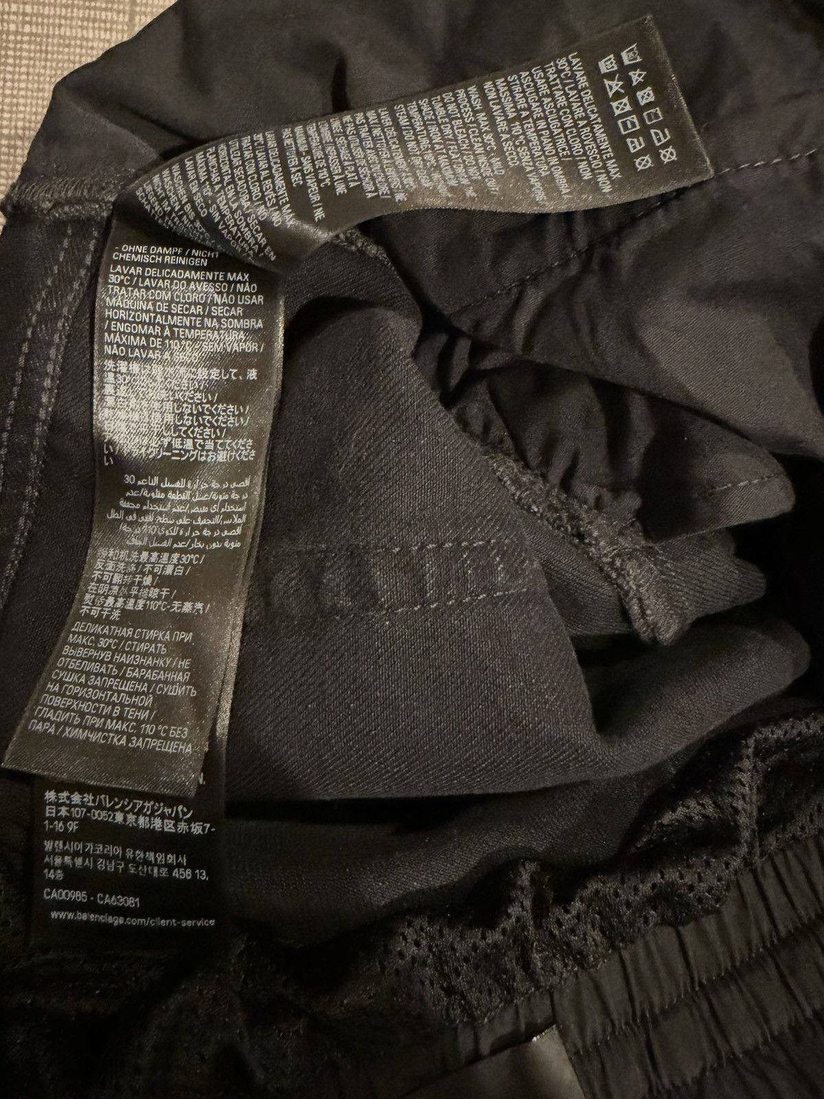 Balenciaga Balenciaga black sag denim ( black and red) Size US 36 / EU 52 - 7 Thumbnail