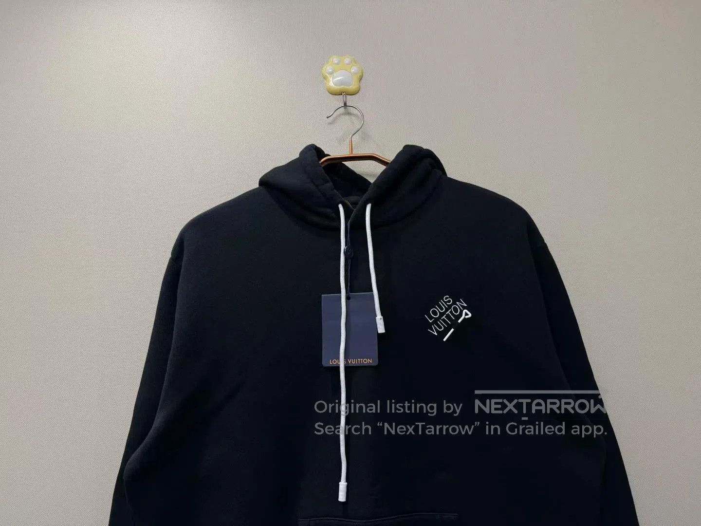 Louis Vuitton Louis Vuitton Black Pin Embroidered Letter Hoodie| Size US XL / EU 56 / 4 - 2 Thumbnail