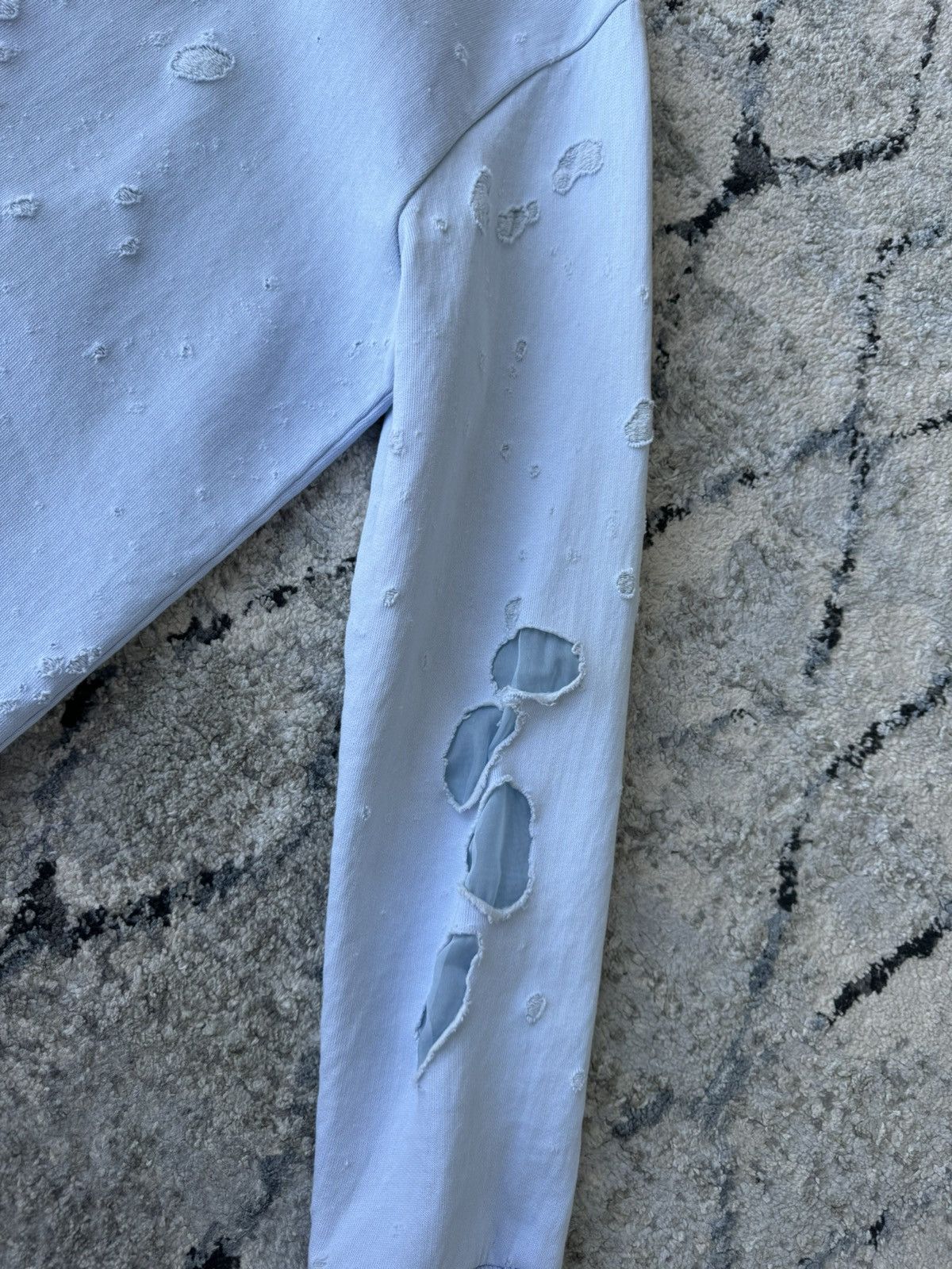 Givenchy Givenchy Baby Blue Destroyed/Distressed Logo Crewneck Size US L / EU 52-54 / 3 - 10 Thumbnail