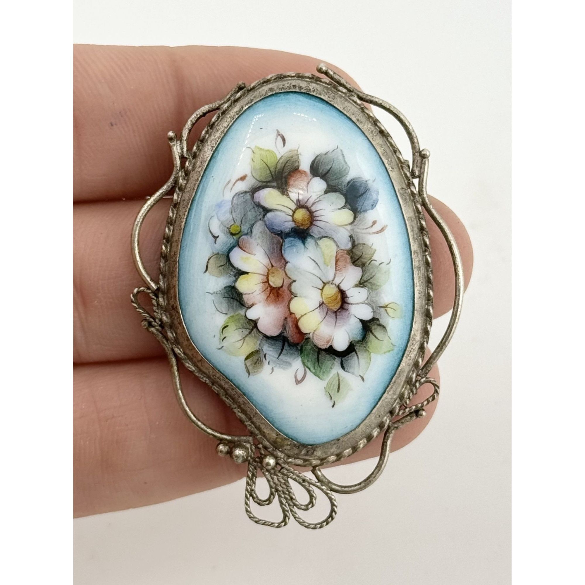 Vintage Vintage porcelain floral art brooch pin Size ONE SIZE - 1 Thumbnail
