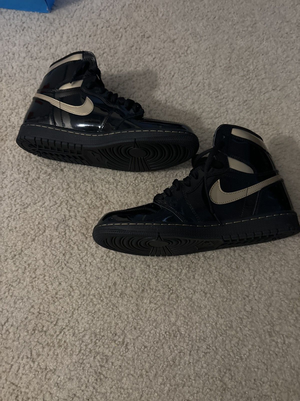Jordan Brand Air Jordan 1 retro HIGH OG Size US 10.5 / EU 43-44 - 6 Thumbnail