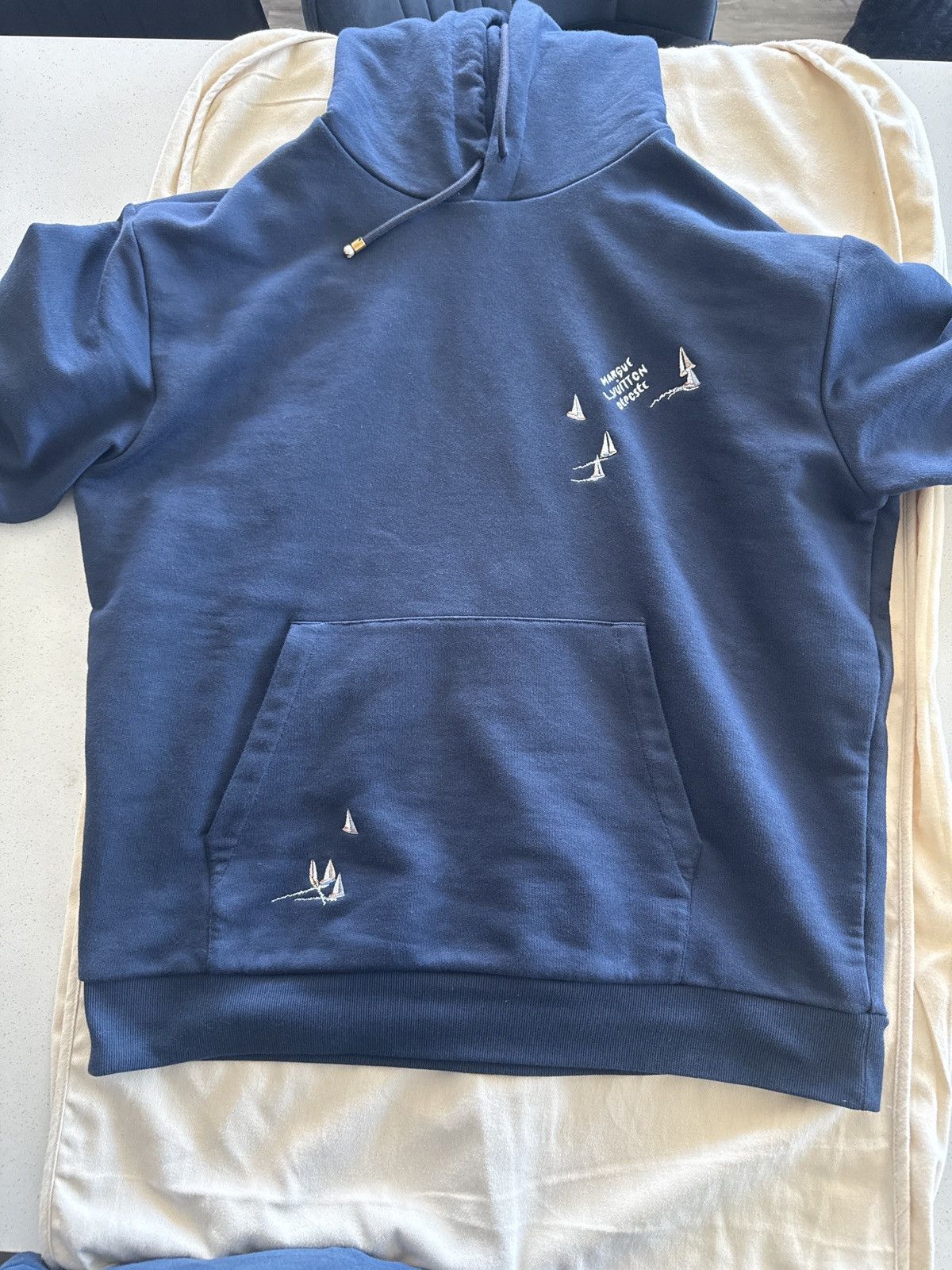 Louis Vuitton Louis Vuitton Embroidered Signature Hoodie Size US XL / EU 56 / 4 - 1 Thumbnail