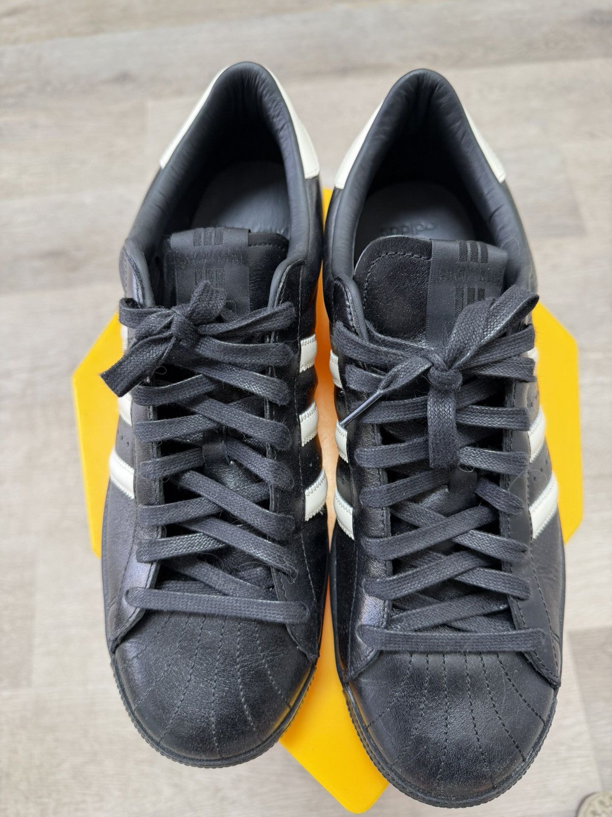 Adidas × Kith Kith Adidas SuperStar Size US 11 / EU 44 - 9 Thumbnail