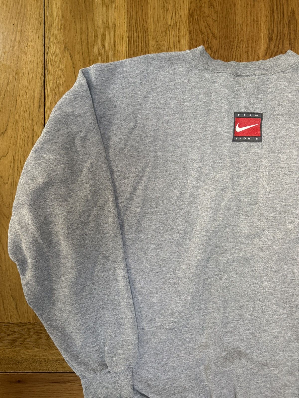 Nike Vintage Nike Washington Huskies Sweatshirt – Grey Size Large Size US L / EU 52-54 / 3 - 12 Thumbnail