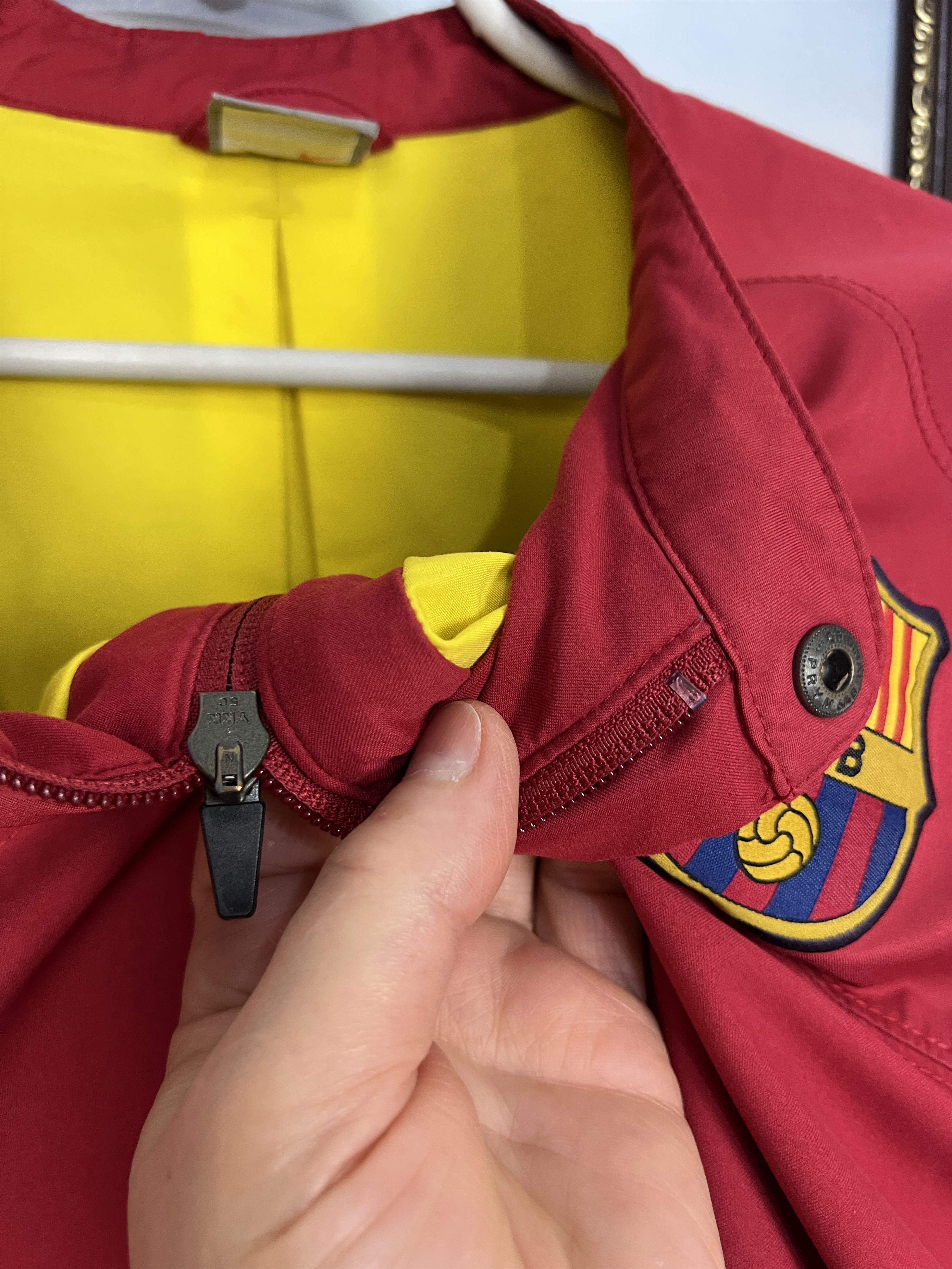 Nike Vintage Nike FC Barcelona Football Jacket Soccer Bomber Zip Size US M / EU 48-50 / 2 - 4 Thumbnail