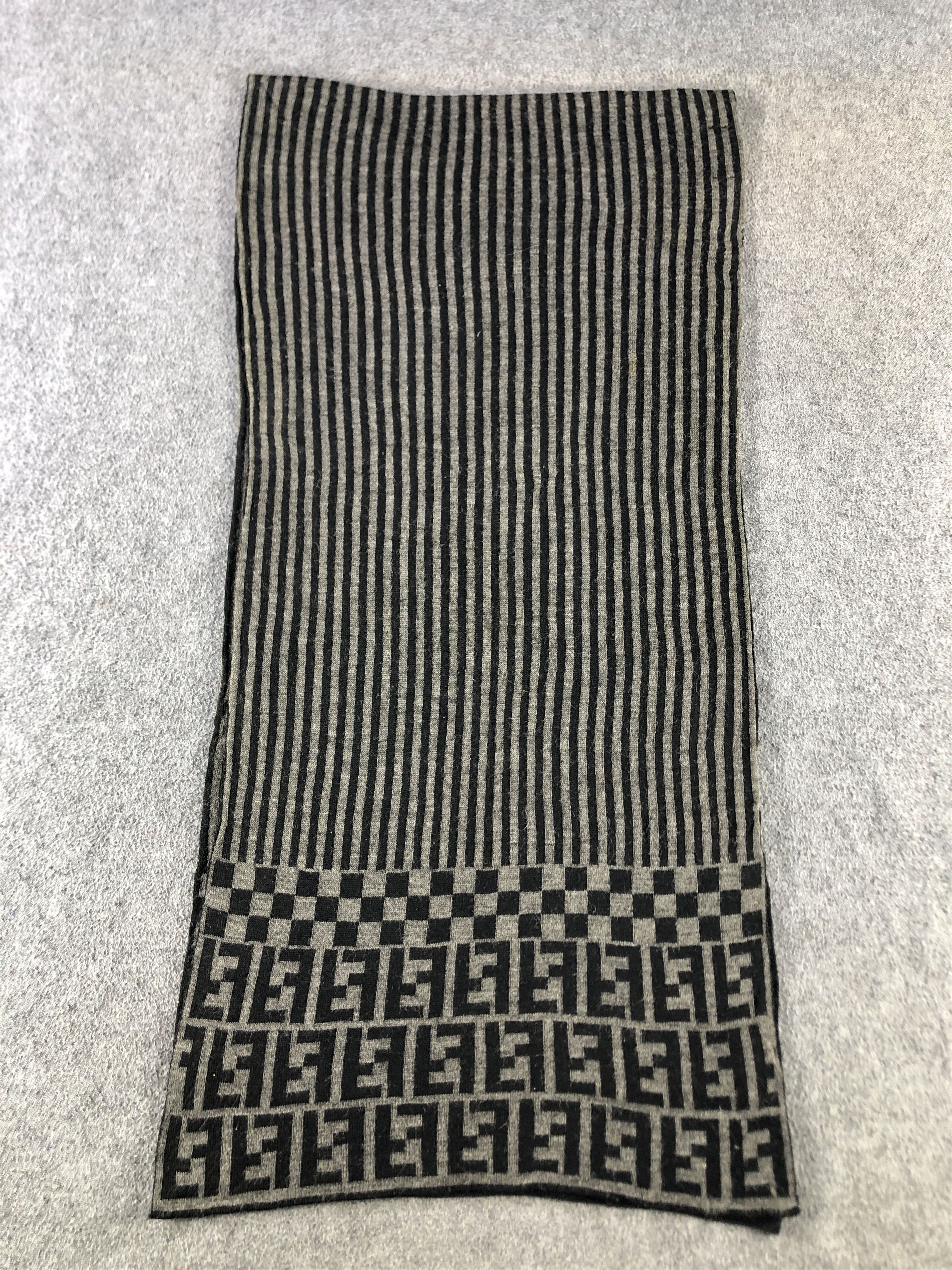 Fendi Fendi Scarf / Muffler / Neckwear P925 Size ONE SIZE - 2 Thumbnail