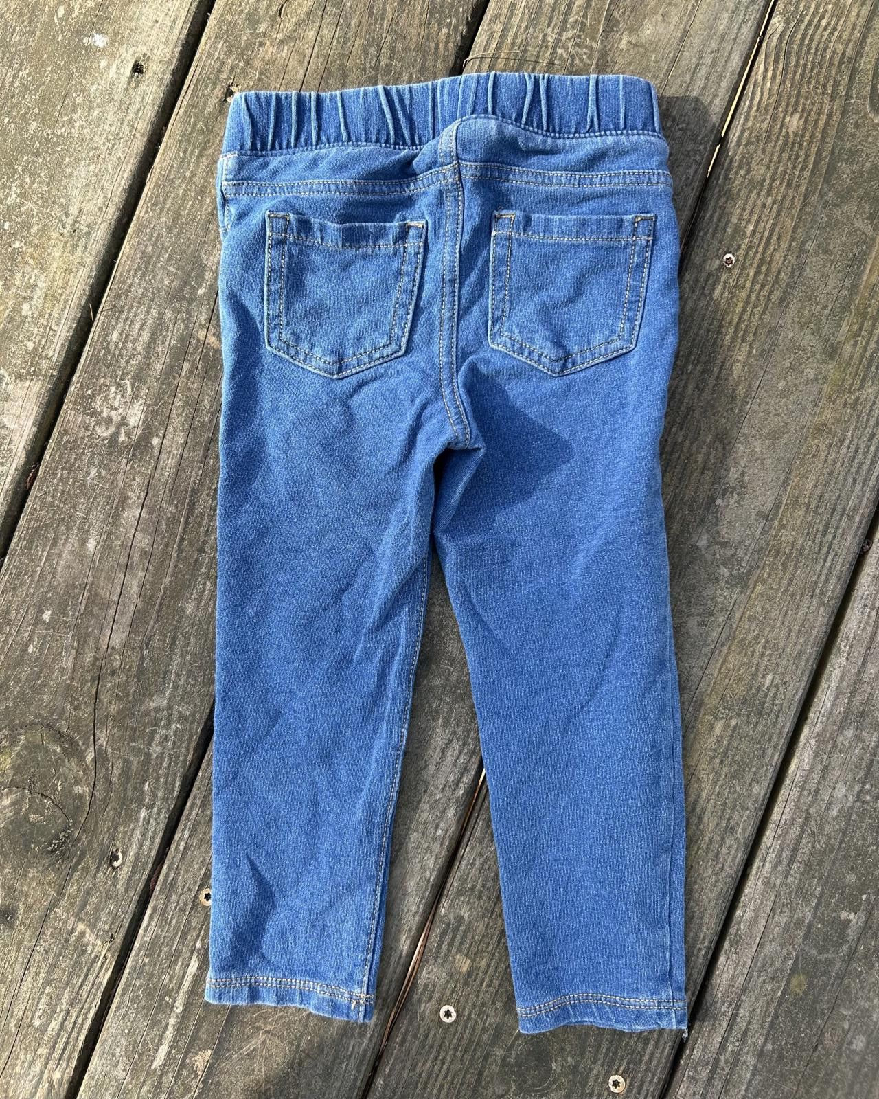 Other Cat and Jack Preowned 2T blue jeans Size US 26 / EU 42 - 2 Thumbnail