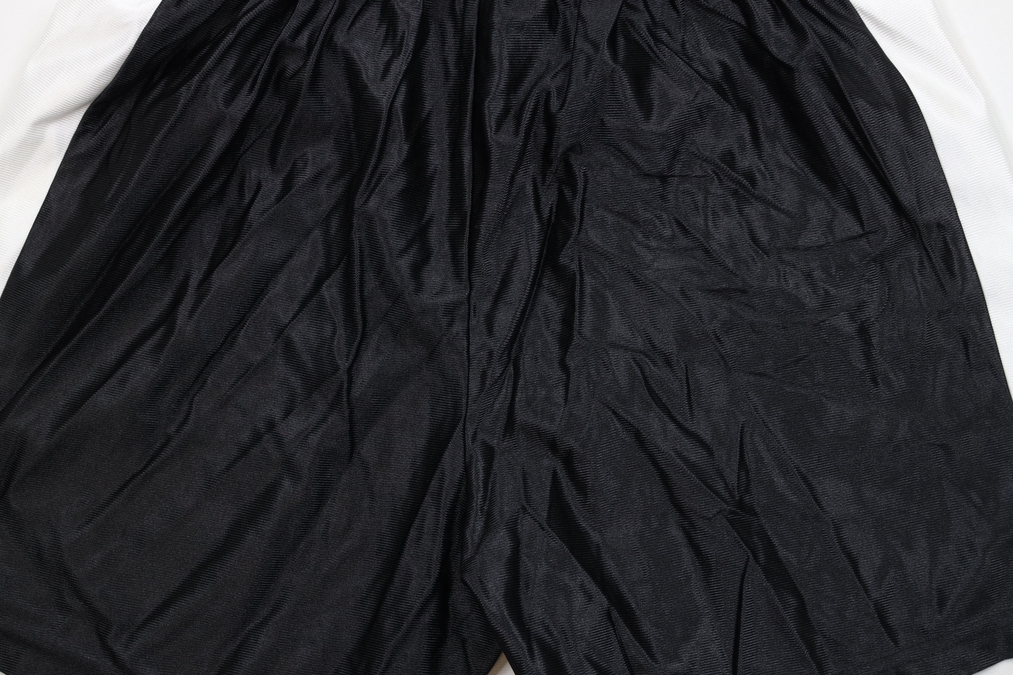 Vintage Vintage 90s Streetwear Block Above Knee Shorts Black USA Size US 32 / EU 48 - 12 Thumbnail