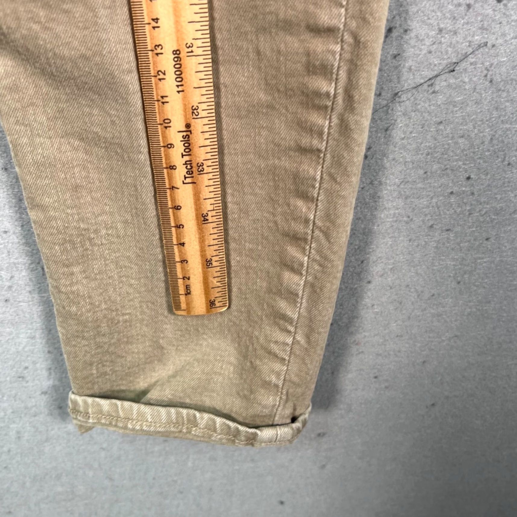 Madewell Madewell Mens Jeans Size 31 x 32 Athletic Slim Fit Beige Khaki Cotton Blend Solid Size US 31 - 7 Thumbnail