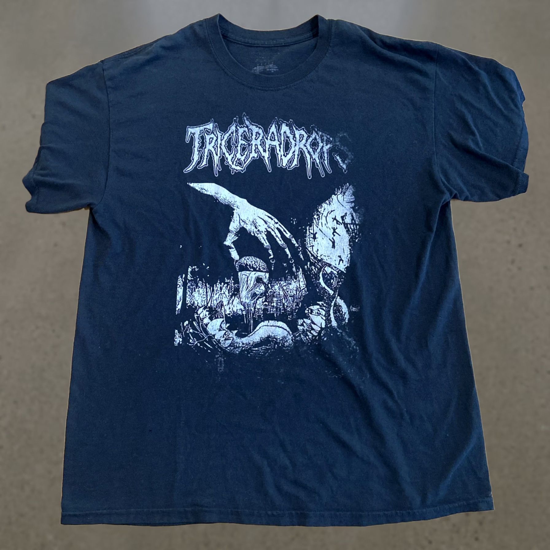 Vintage VINTAGE Triceradrops Hardcore Metal Music shirt L Black Graphic Tee Men Short Sleeve 100% Cotton Band Tee Mens Size US L / EU 52-54 / 3 - 1 Thumbnail