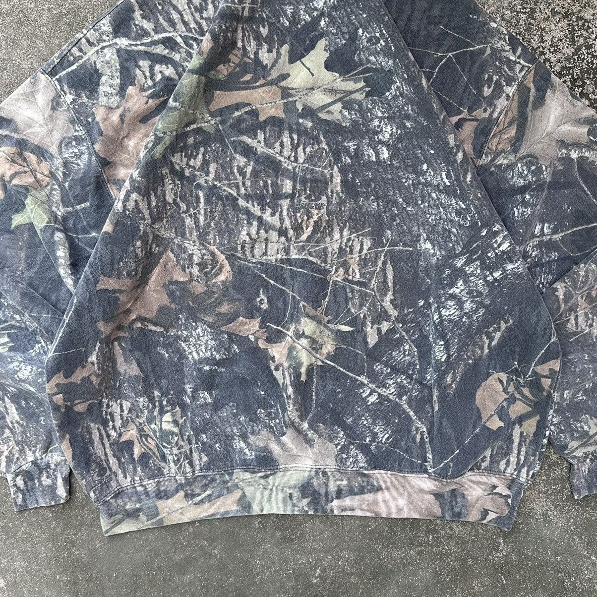 Realtree Crazy Vintage Carhartt Style Boxy Realtree Camo Crewneck Size US XXL / EU 58 / 5 - 8 Thumbnail
