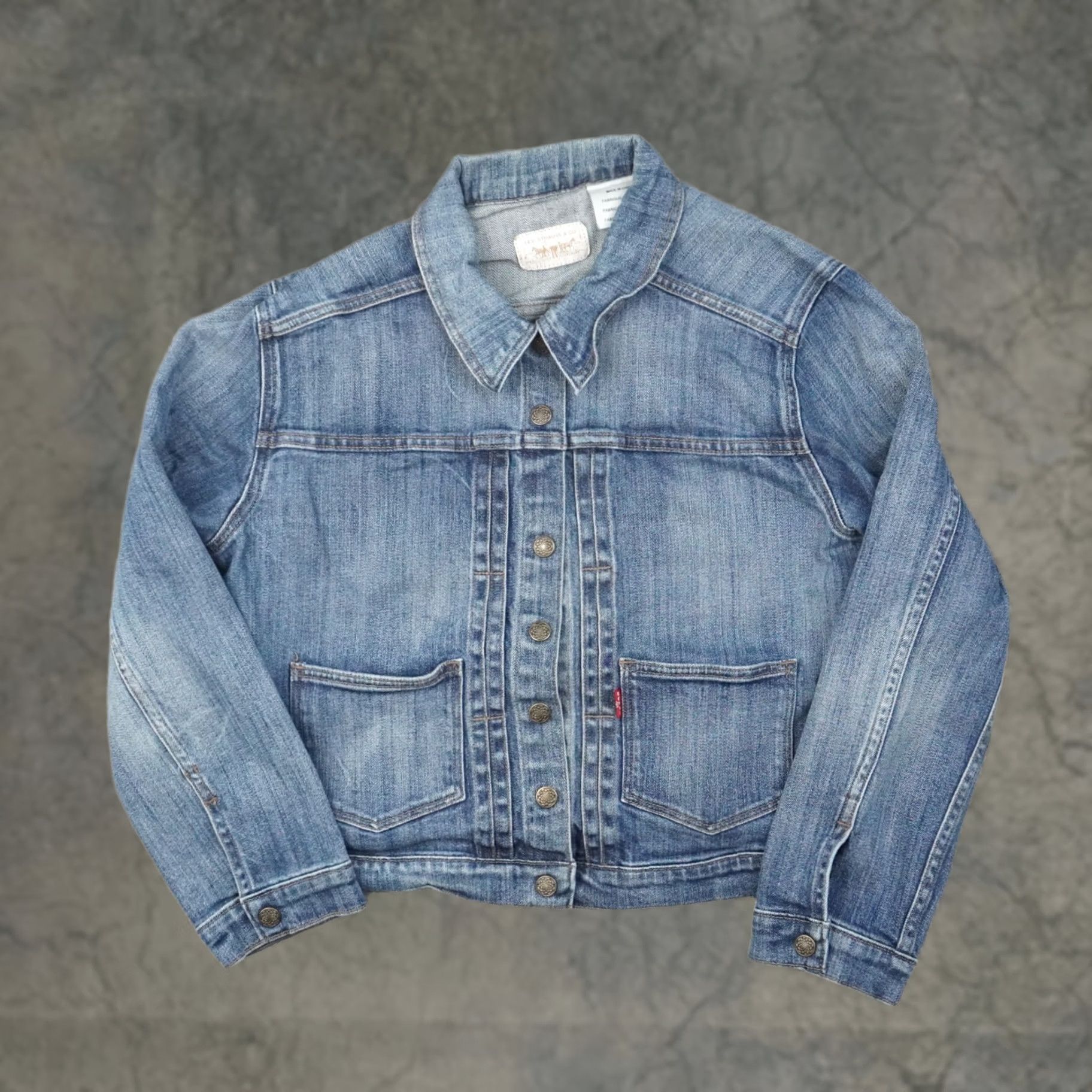 Levi's Levi's Butterfly Womens Large Blue Medium Wash Long Sleeve Denim Snap Jacket Size L / US 10 / IT 46 - 1 Thumbnail