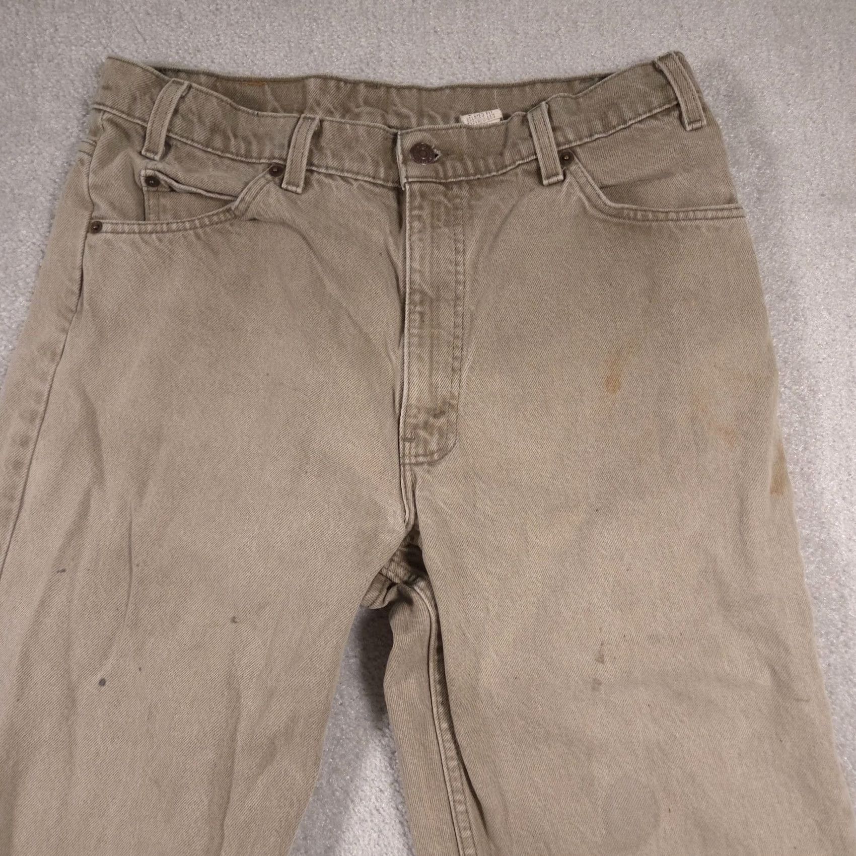 Levi's VINTAGE Levi's 550 Jeans Mens 36x32 Beige Relaxed Fit Tapered Leg Made in USA Distressed 90s Size US 36 / EU 52 - 3 Thumbnail