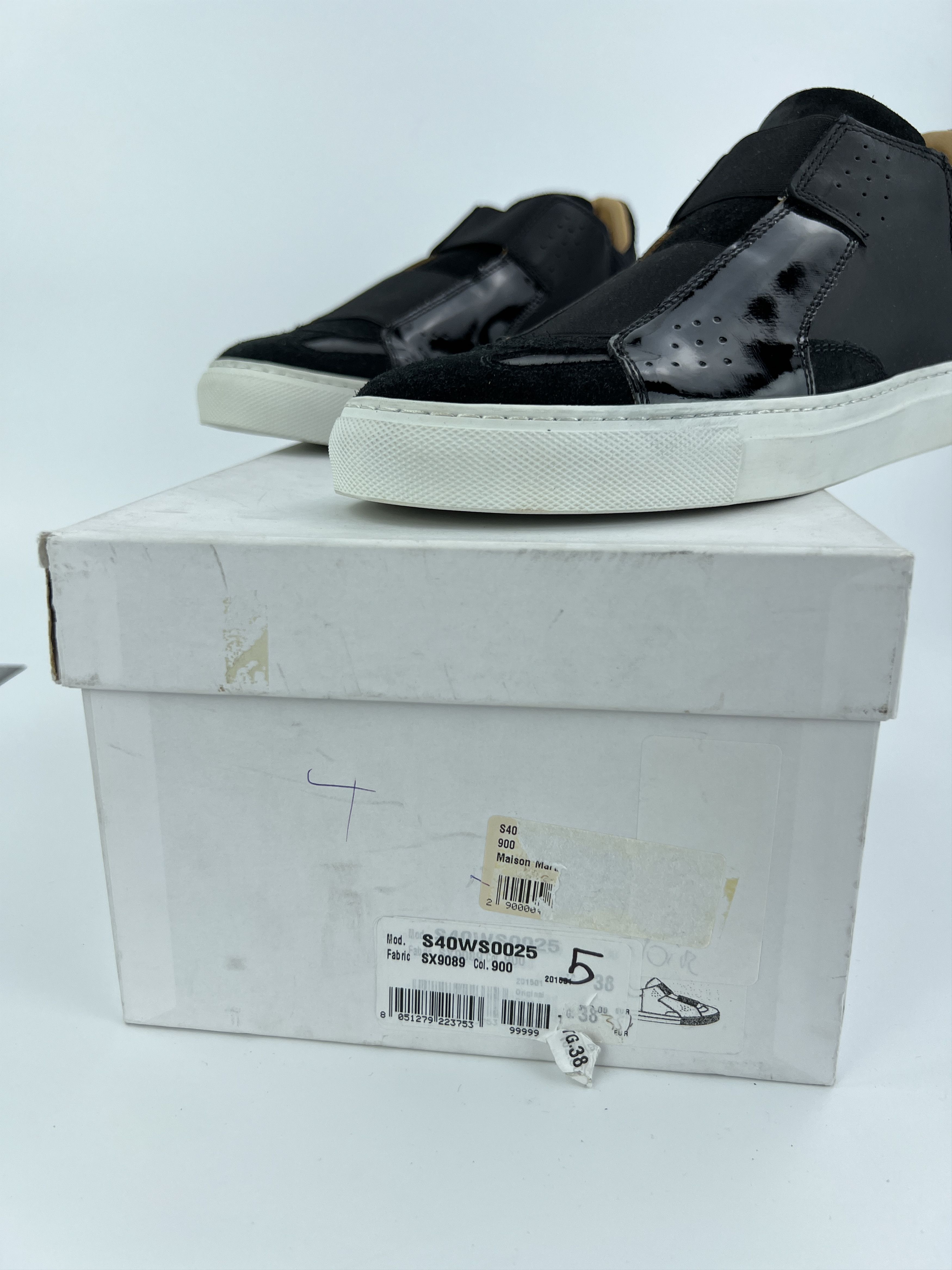 Maison Margiela Maison Margiela 6 Black Suede Low Top Sneakers Size US 8 / IT 38 - 3 Thumbnail
