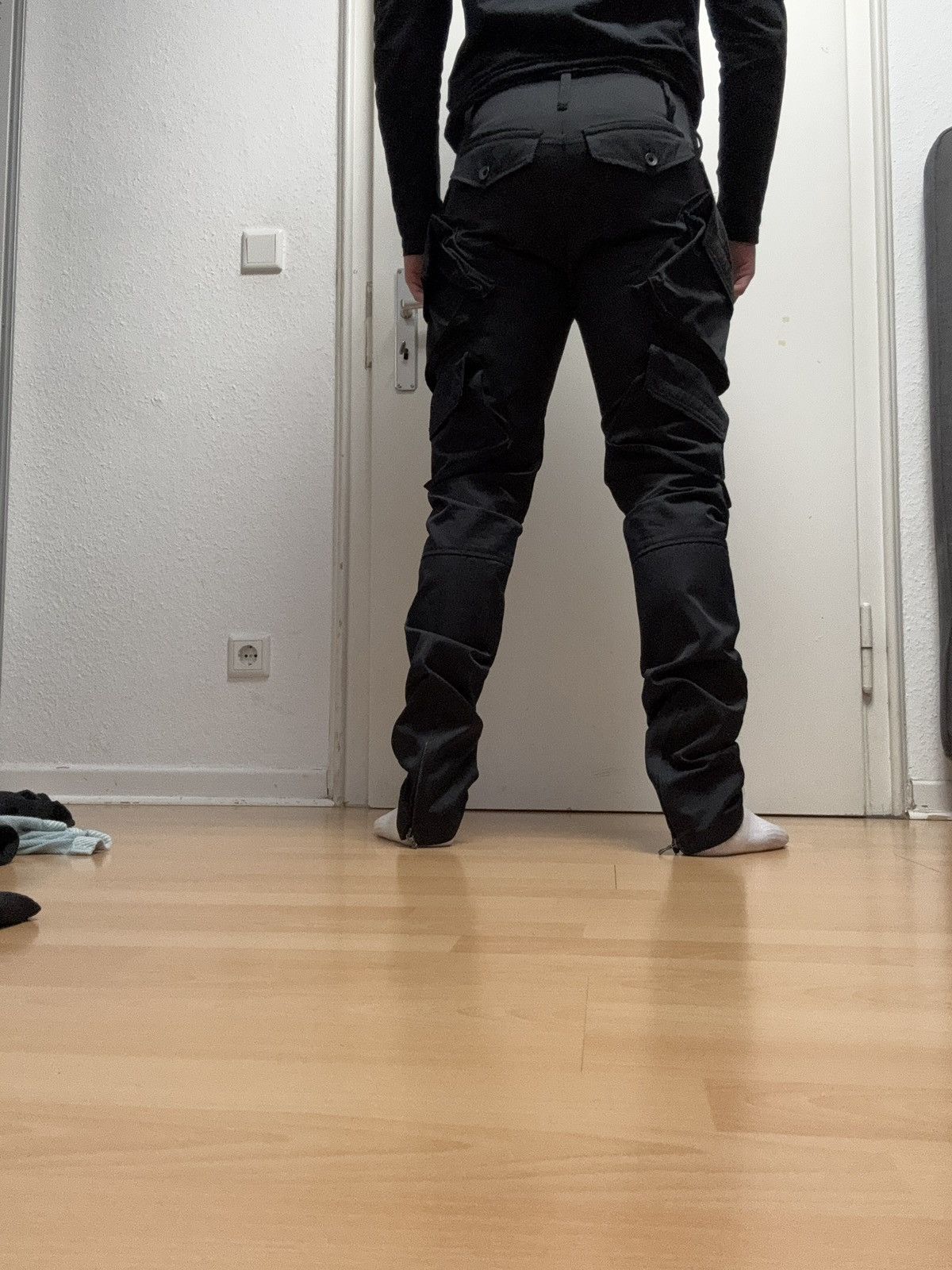 Julius Julius F/W 2024 “Rift” Skinny Gasmask Prism Cargo Pants Size US 32 / EU 48 - 9 Thumbnail