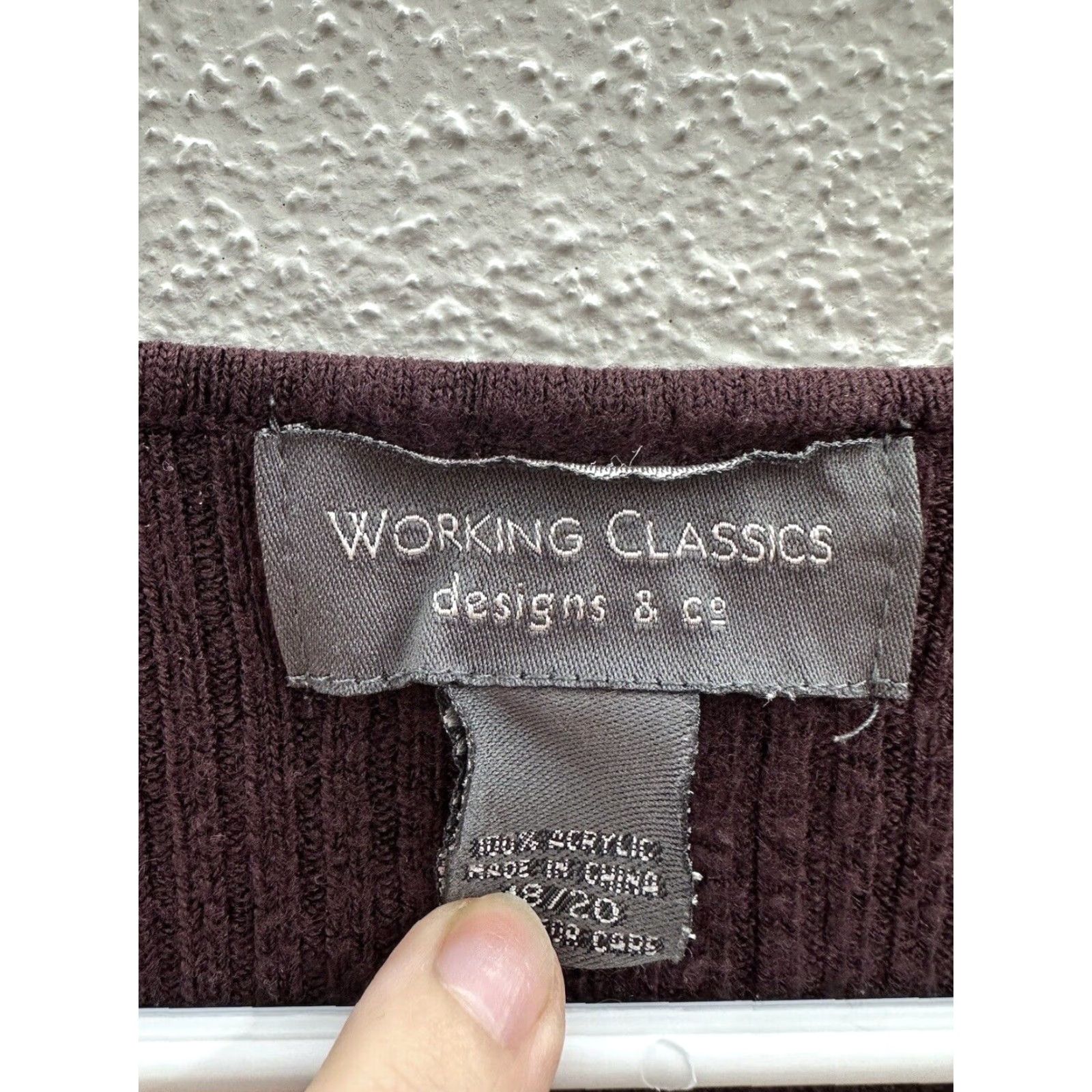 CO Working Class Designs & Co Womens Sweater Size 18/20 Purple Long Sleeve V-Neck Pullover Shirt Women Size XXL / US 16-18 / IT 52-54 - 4 Thumbnail