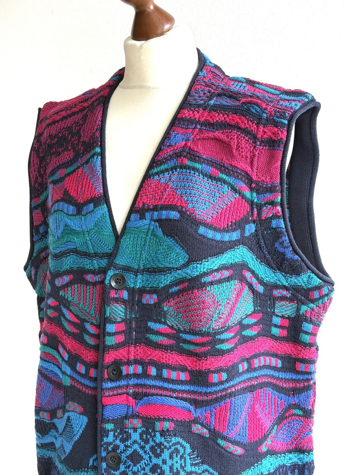 Coogi Vintage Coogi Wool Vest, 90s 3D Knit, Size L, New With Tag Size US L / EU 52-54 / 3 - 2 Thumbnail