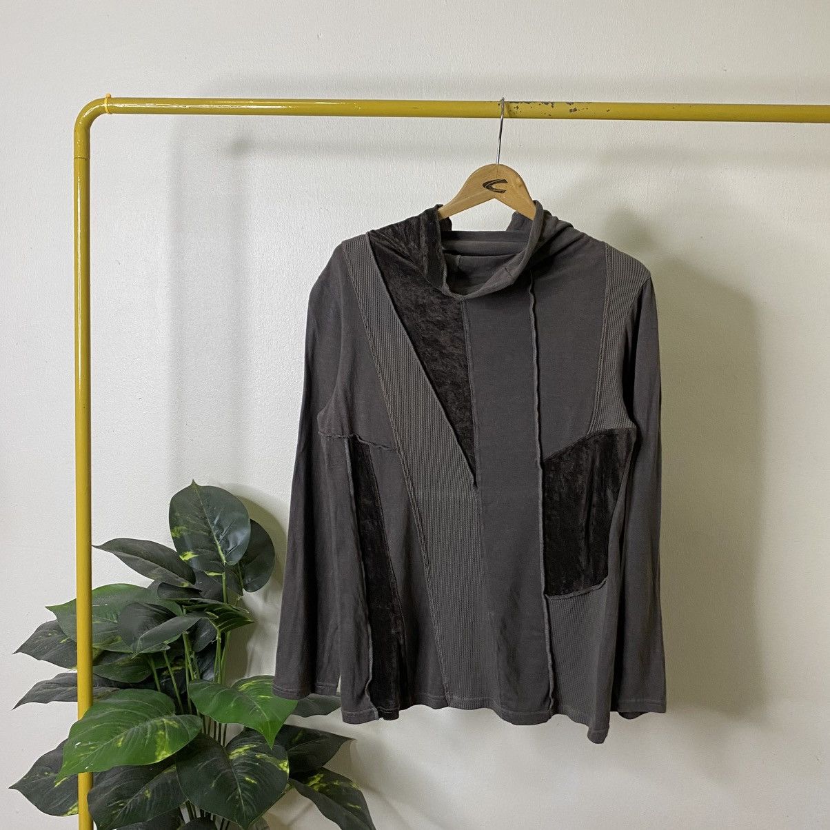 gomme 2005-2006 Autumn Winter Collection Asymmetrical LS T Shirt Size M / US 6-8 / IT 42-44 - 1 Thumbnail
