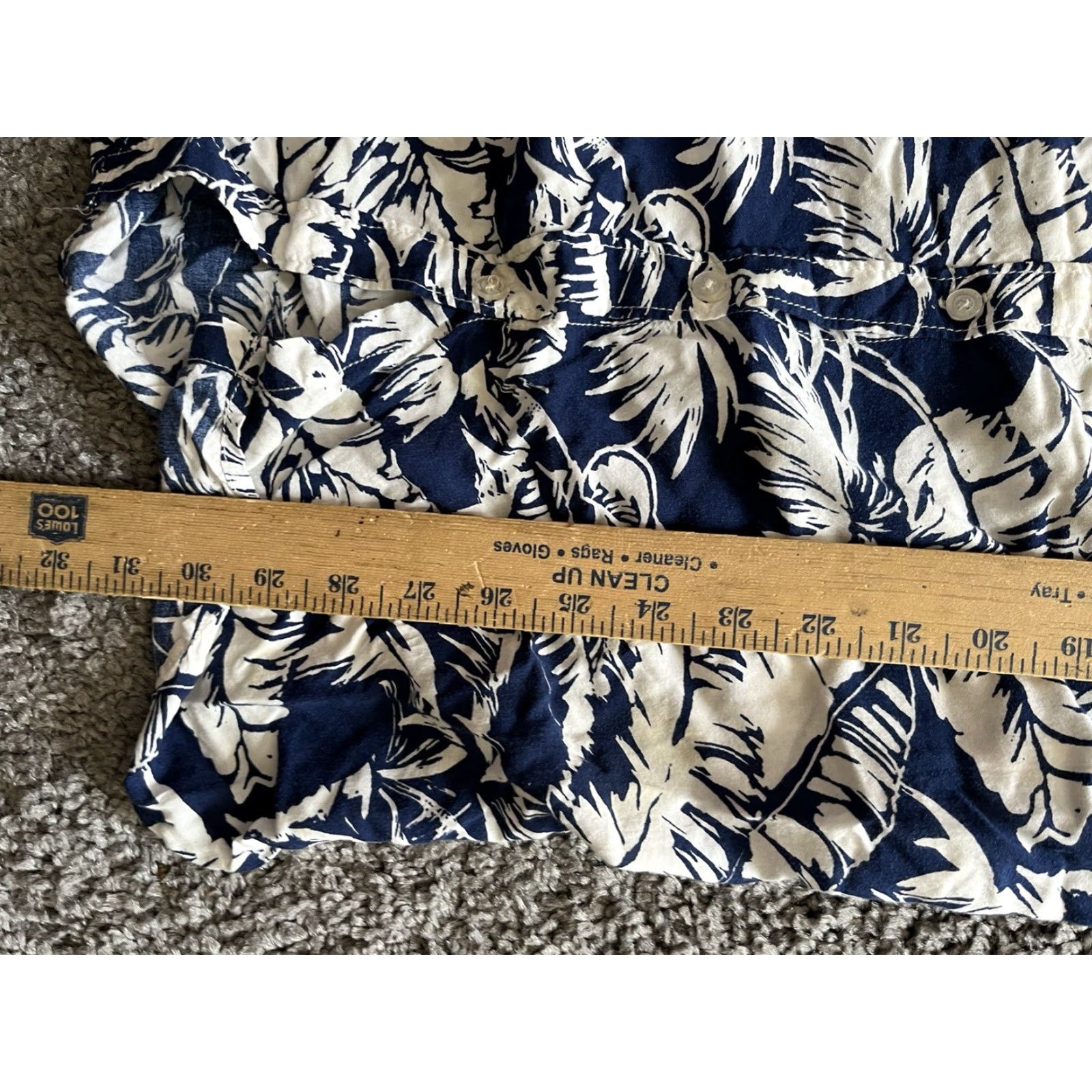 H&M H&M L.O.G.G. blue Floral Beach Button down shirt Tunic Sz S 2 Shirt Women White Blue Button-Up Casual Beach Tunic 2 S Vintage: No Size XS / US 0-2 / IT 36-38 - 5 Thumbnail