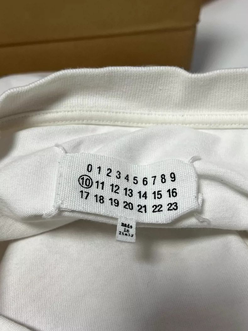 Maison Margiela Maison Margiela 2023 spring and summer new tape red letter Size US M / EU 48-50 / 2 - 7 Thumbnail
