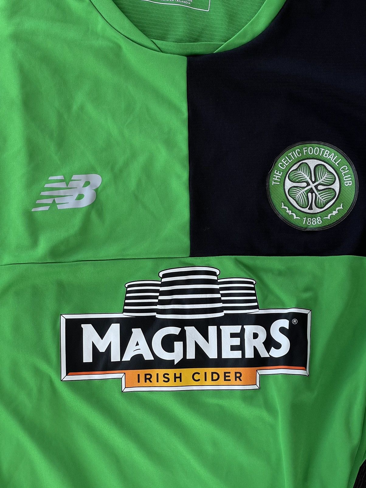 New Balance New Balance Celtic soccer jersey sleeveless training Size US XL / EU 56 / 4 - 8 Thumbnail