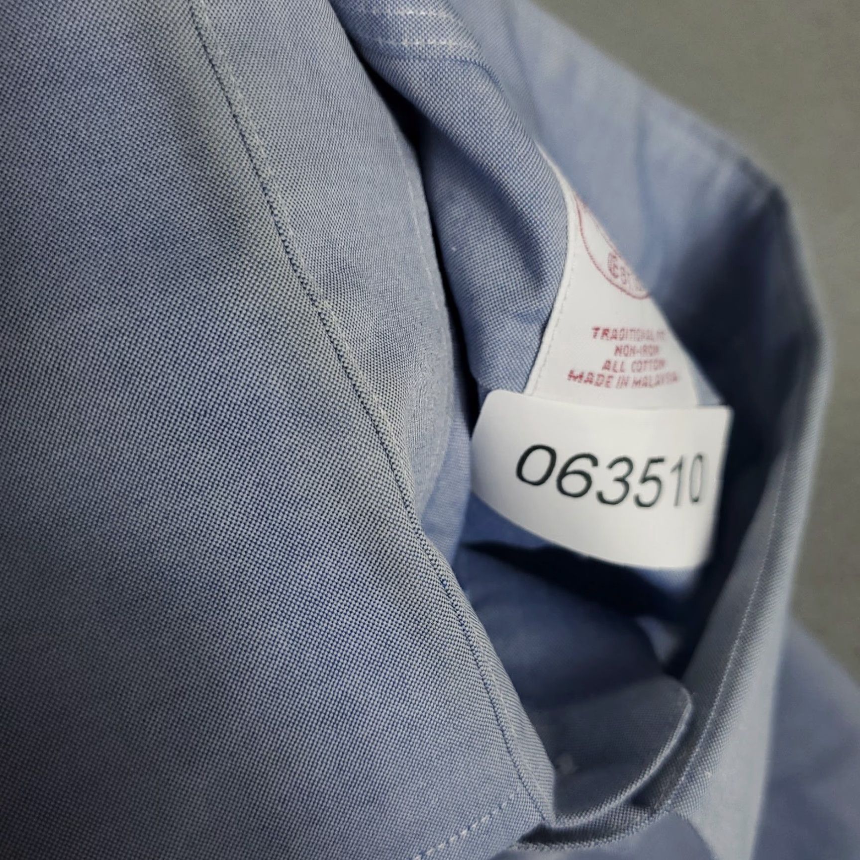 Brooks Brothers Brooks Brothers Dress Shirt Mens 16.5 Blue Long Sleeve Button-Down Regular Fit Size 42R - 4 Thumbnail
