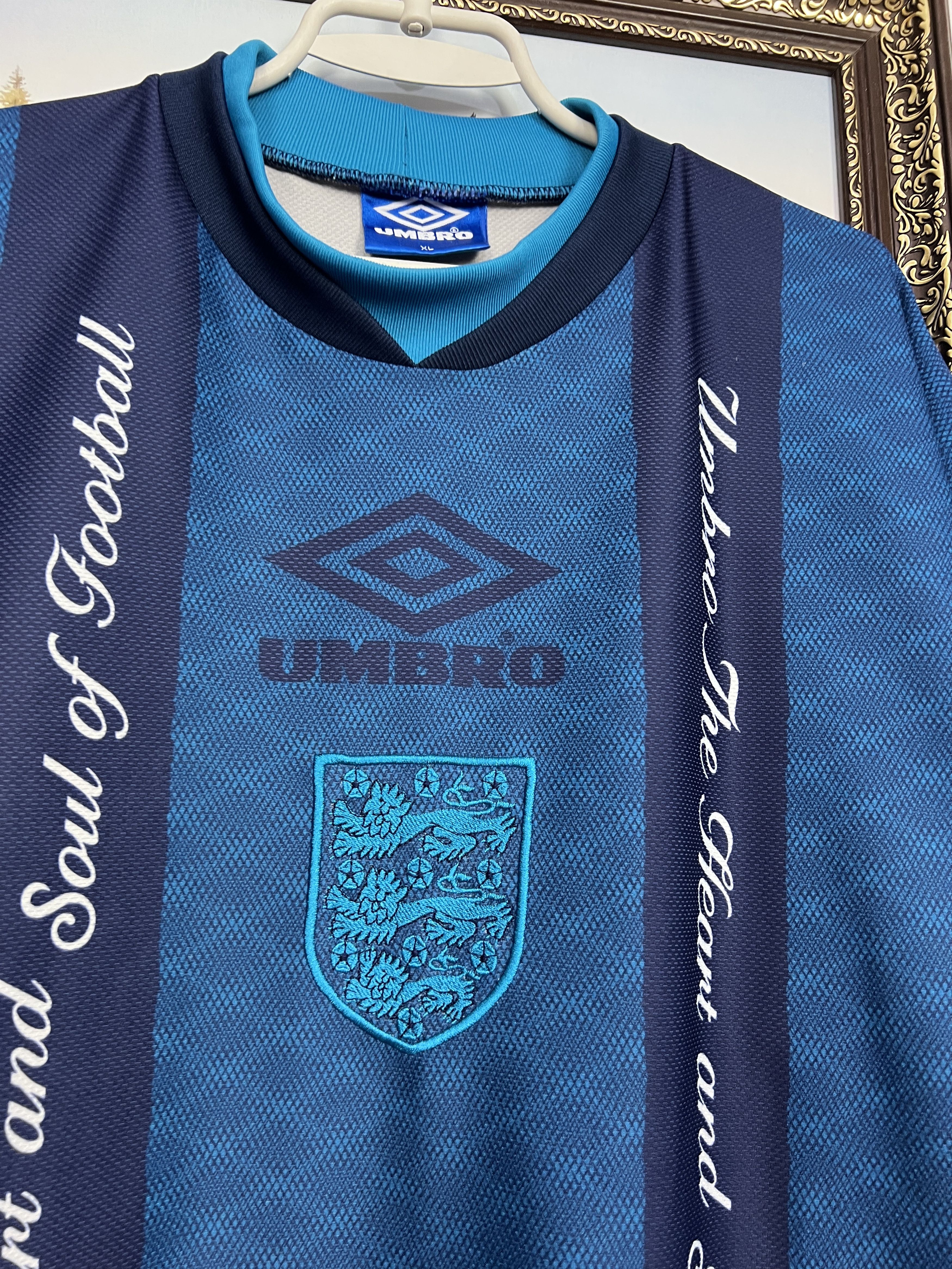 Umbro Vintage England Football Train Shirt Soccer Jersey Trikot Size US XL / EU 56 / 4 - 3 Thumbnail